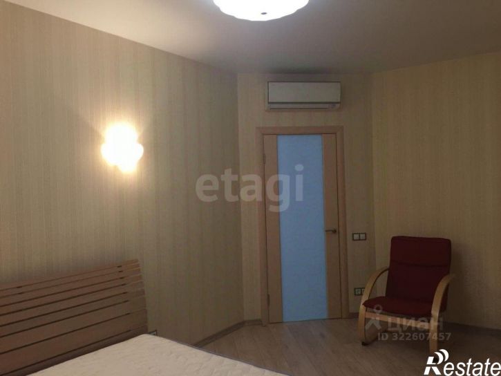 4-комн квартира улица Строителей, 3,  д. 3