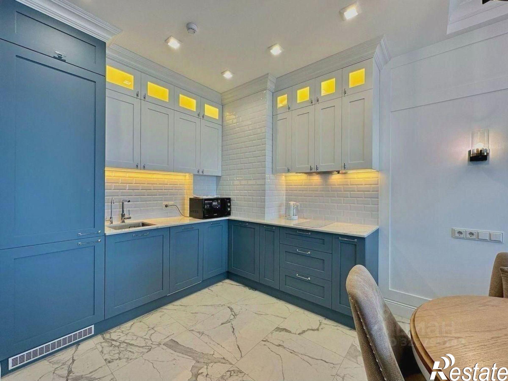 Купить квартиру за 8 200 000 рублей на Приморский парк, 1А