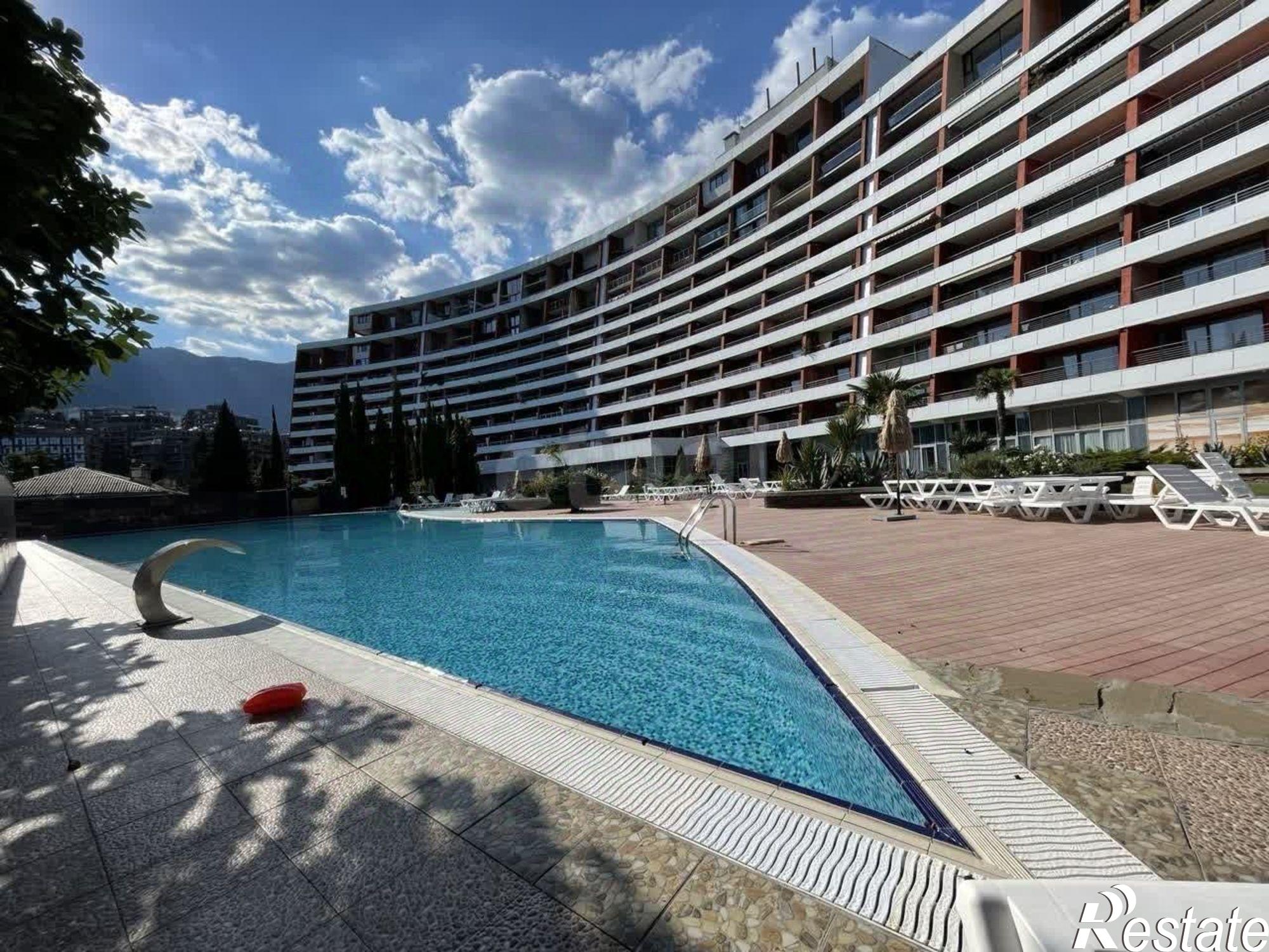 Купить квартиру за 25 200 000 рублей на ул Строителей, 3