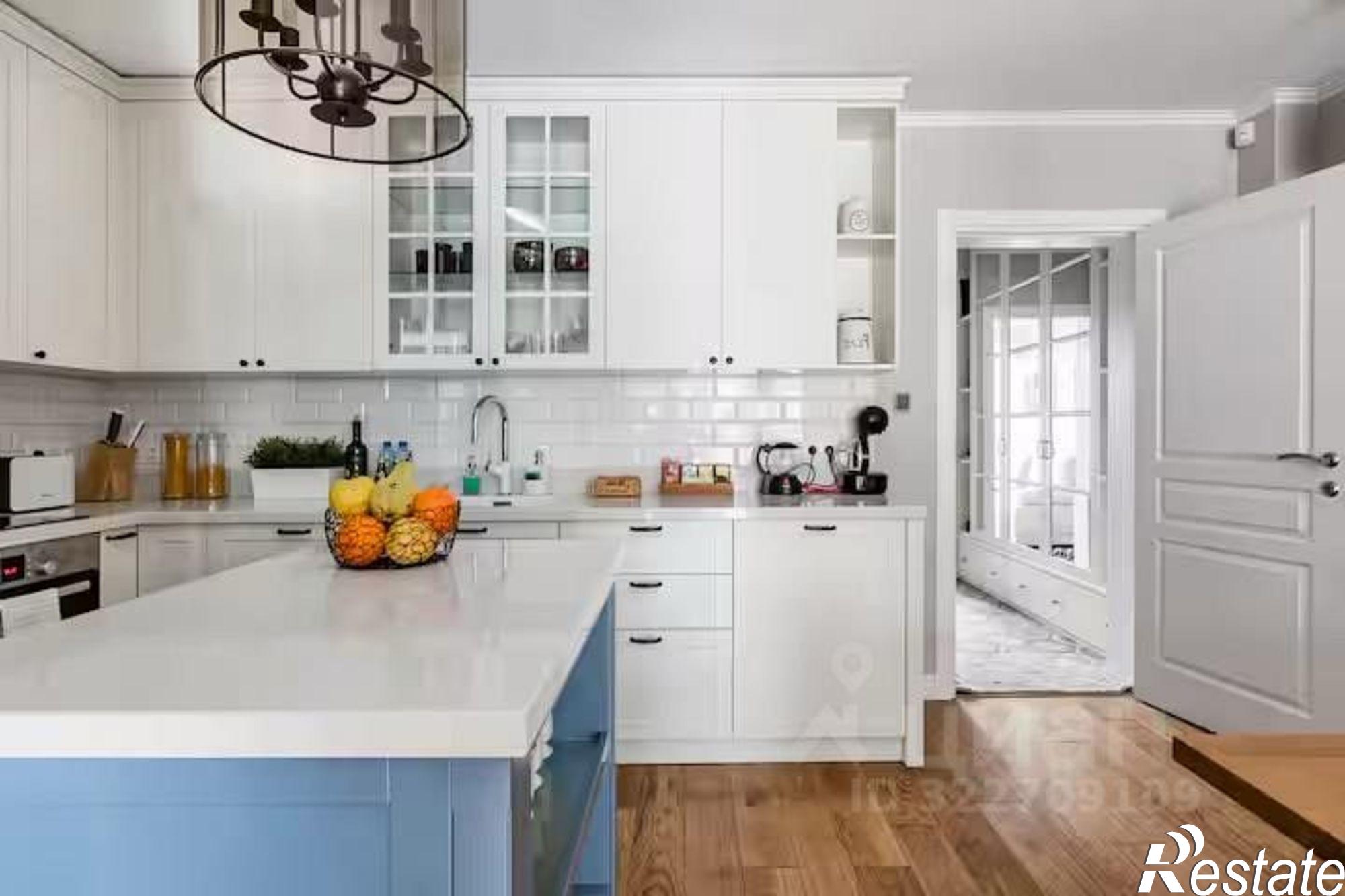 Купить квартиру за 16 500 000 рублей на Матросский переулок, 13/2