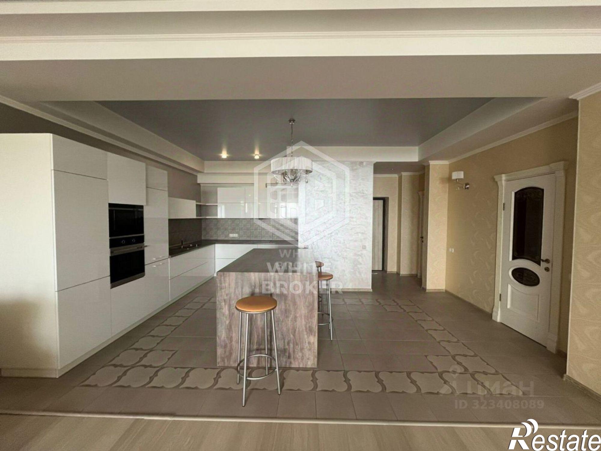 Купить квартиру за 32 500 000 рублей на улица Свердлова, 48А