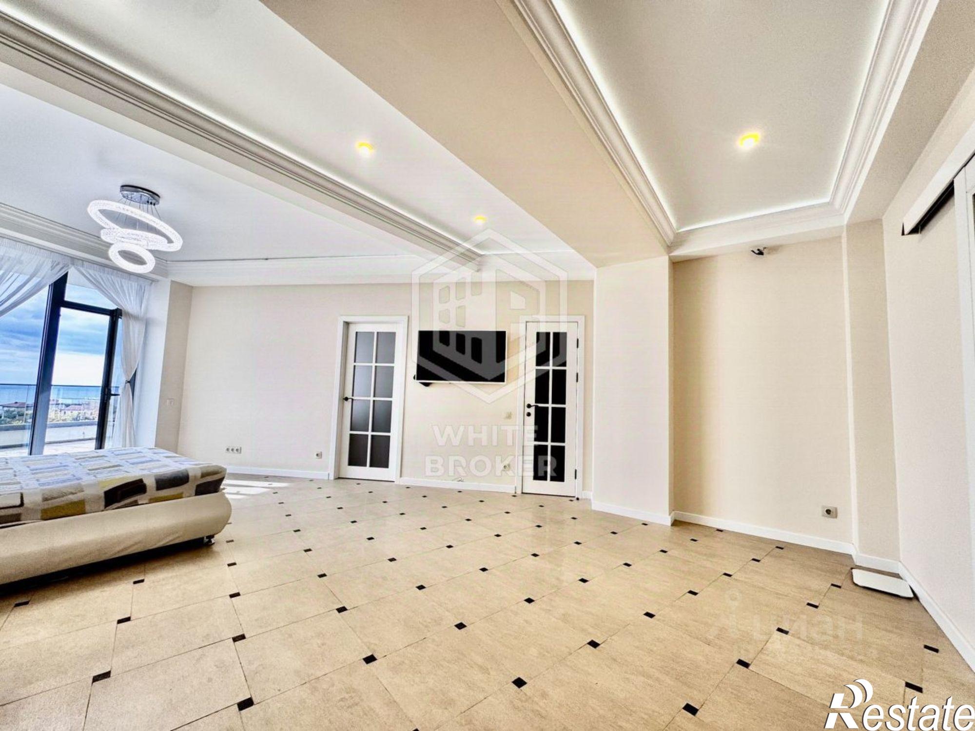 Купить квартиру за 24 600 000 рублей на Таврический пер, 2