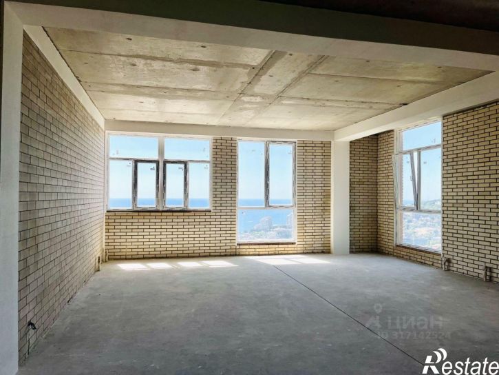 3-комн квартира улица Войкова, 37,  д. 37