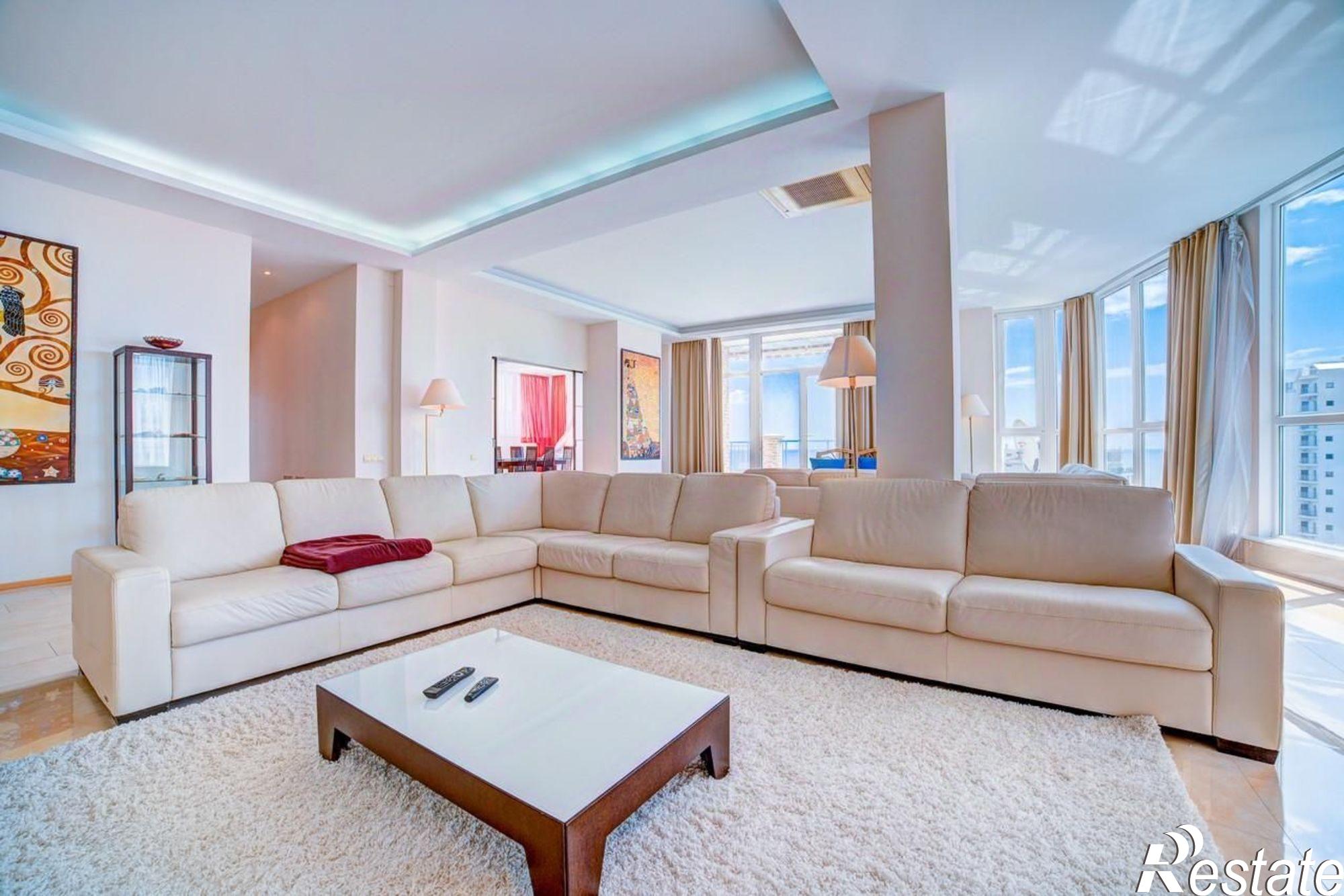 Купить квартиру за 85 000 000 рублей на улица Володарского, 9