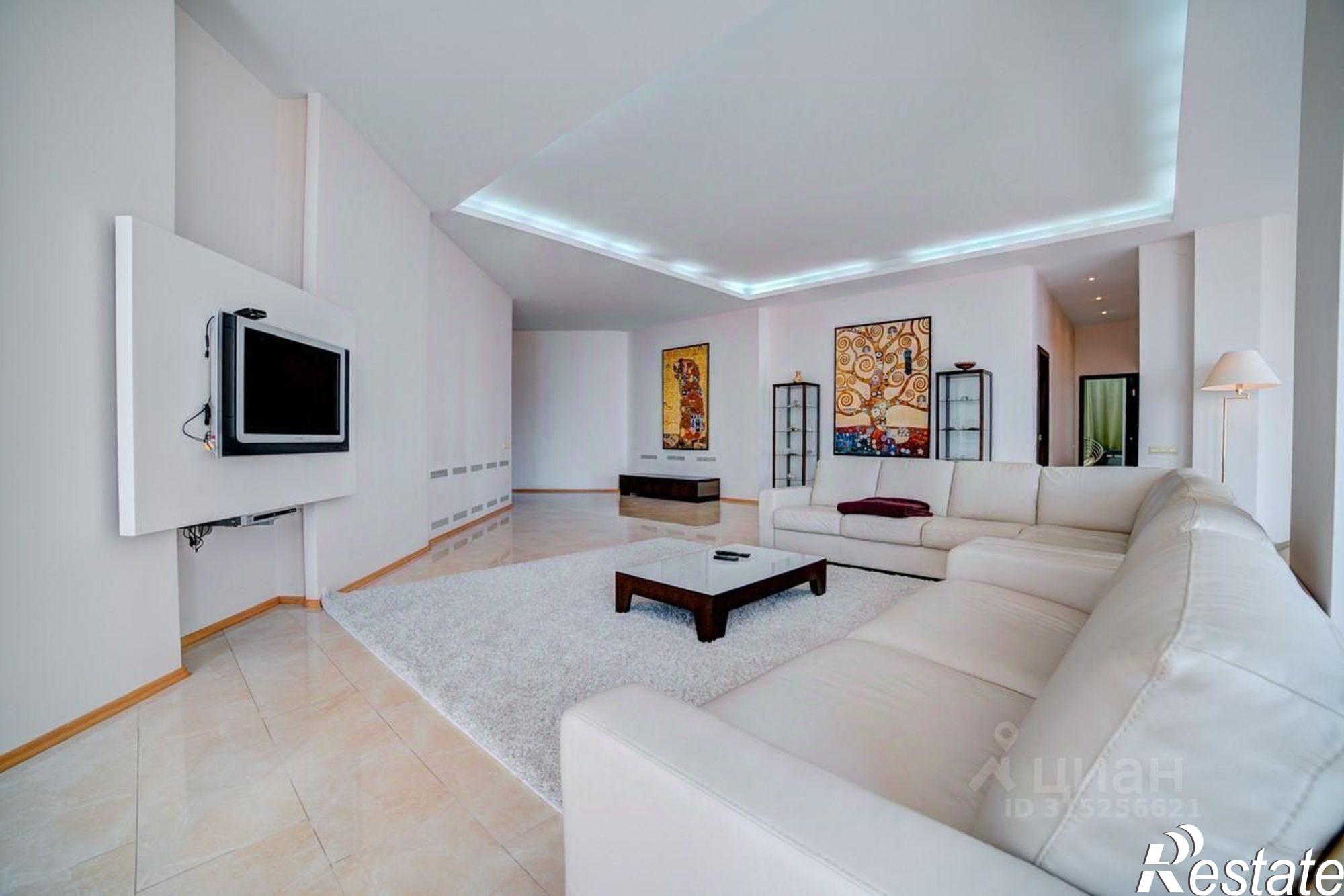 Купить квартиру за 85 000 000 рублей на улица Володарского, 9