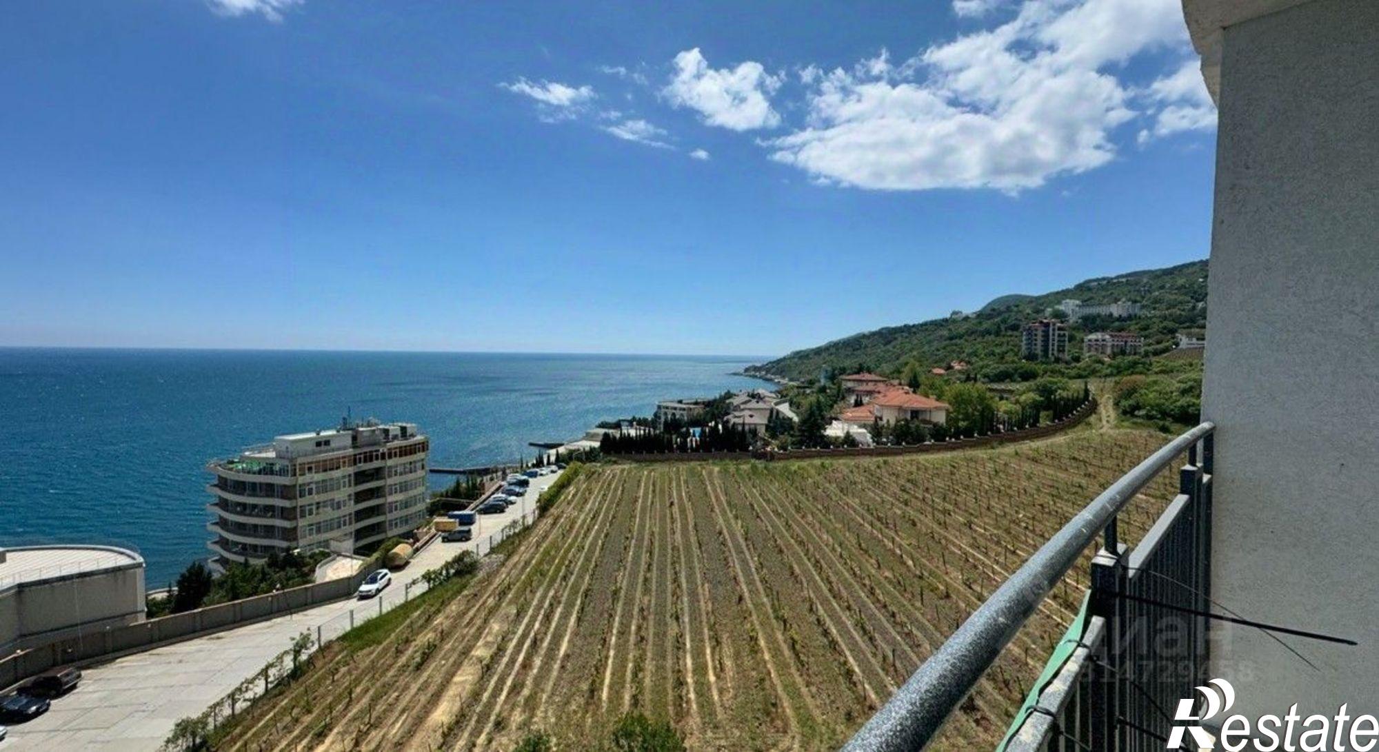 Купить квартиру за 18 000 000 рублей на Виноградная улица, 101