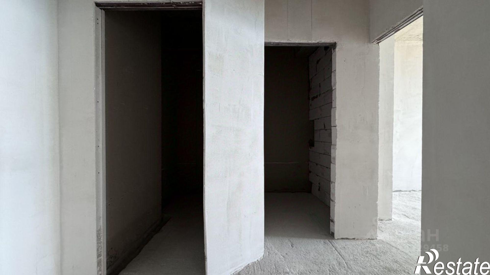 Купить квартиру за 18 000 000 рублей на Виноградная улица, 101