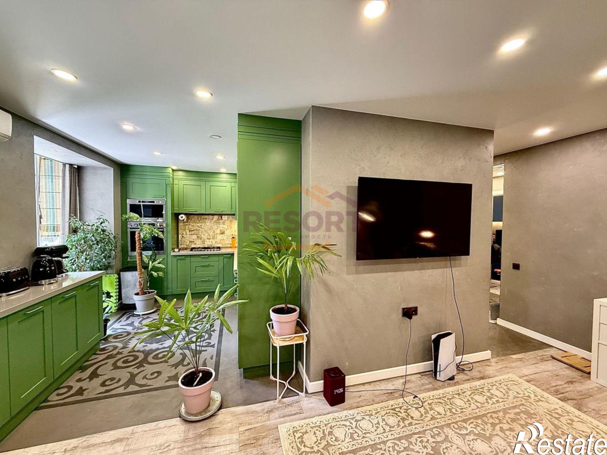 Купить квартиру за 16 500 000 рублей на Сосновая улица, 23