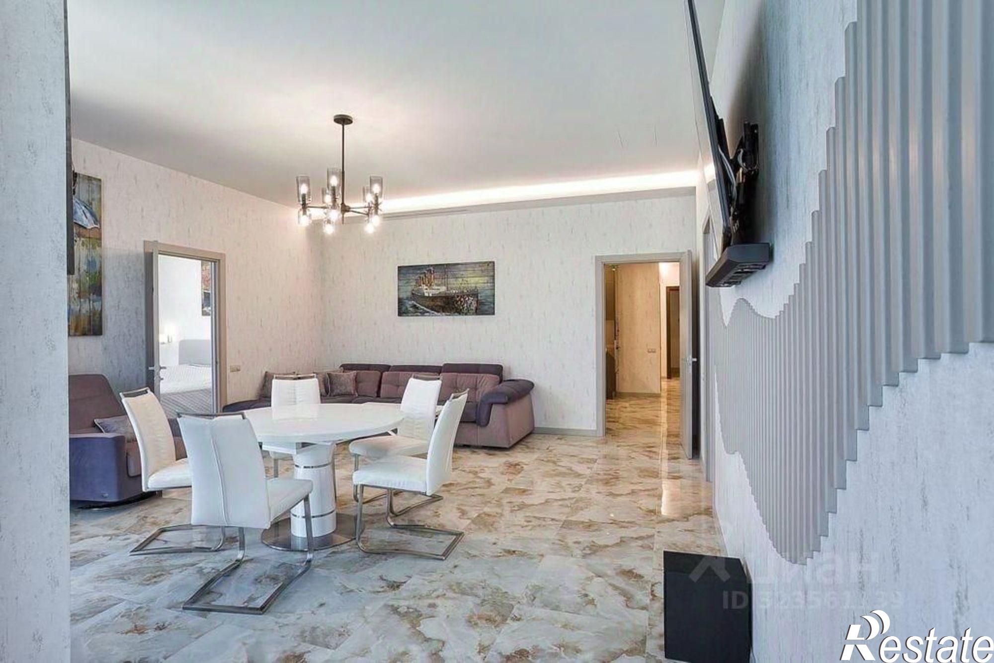 Купить квартиру за 29 500 000 рублей на улица Коммунаров, 1