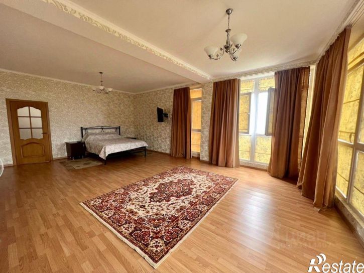 3-комн квартира ул Авроры, 4,  д. 4