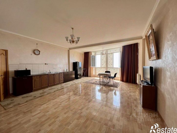 3-комн квартира ул Авроры, 4,  д. 4