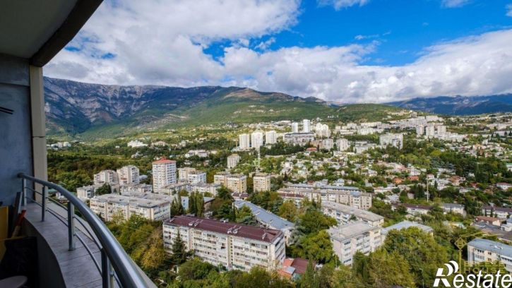 3-комн квартира ул Блюхера, 19,  д. 19