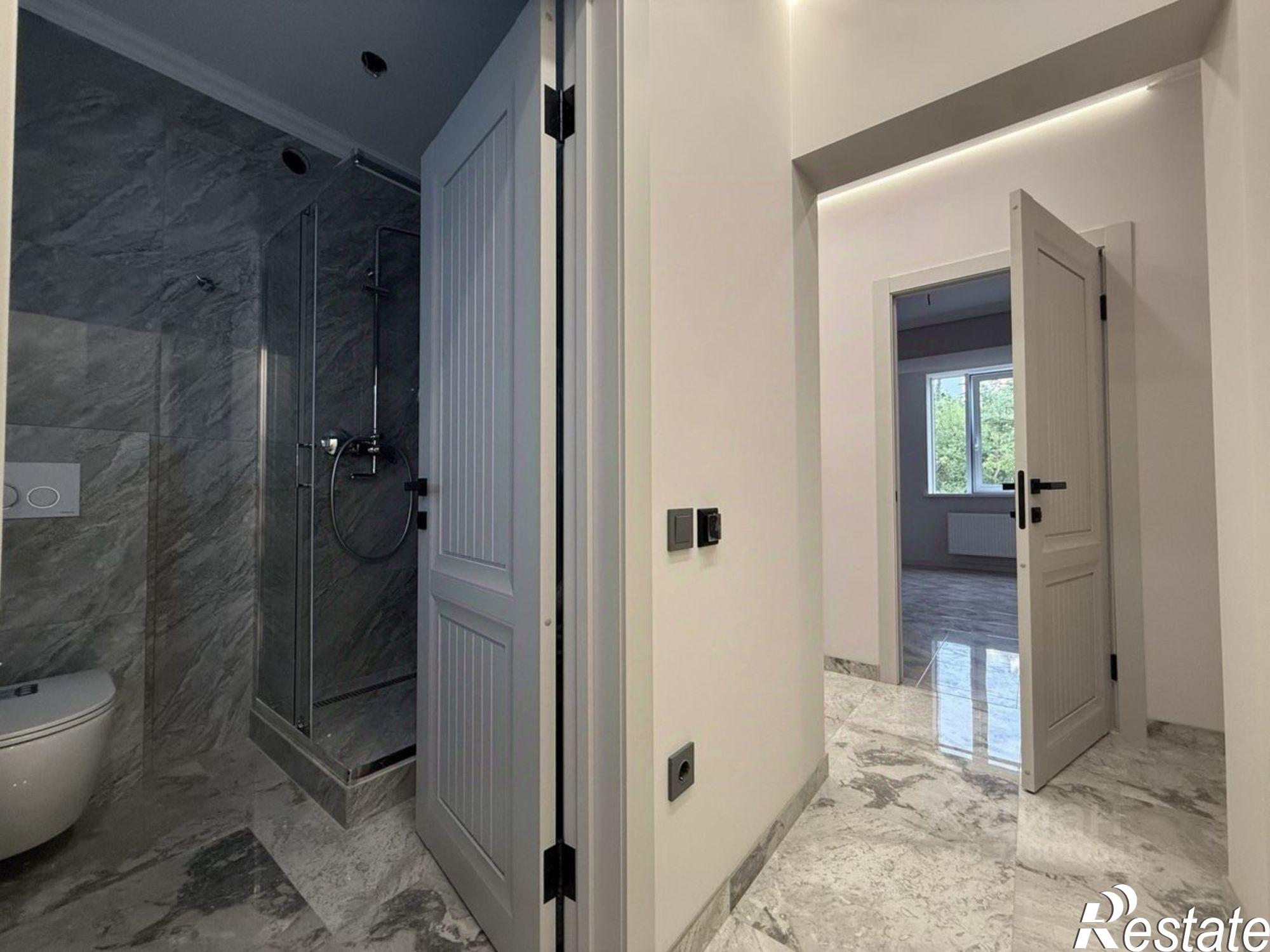 Купить квартиру за 16 000 000 рублей на ул Свердлова, 45Ж