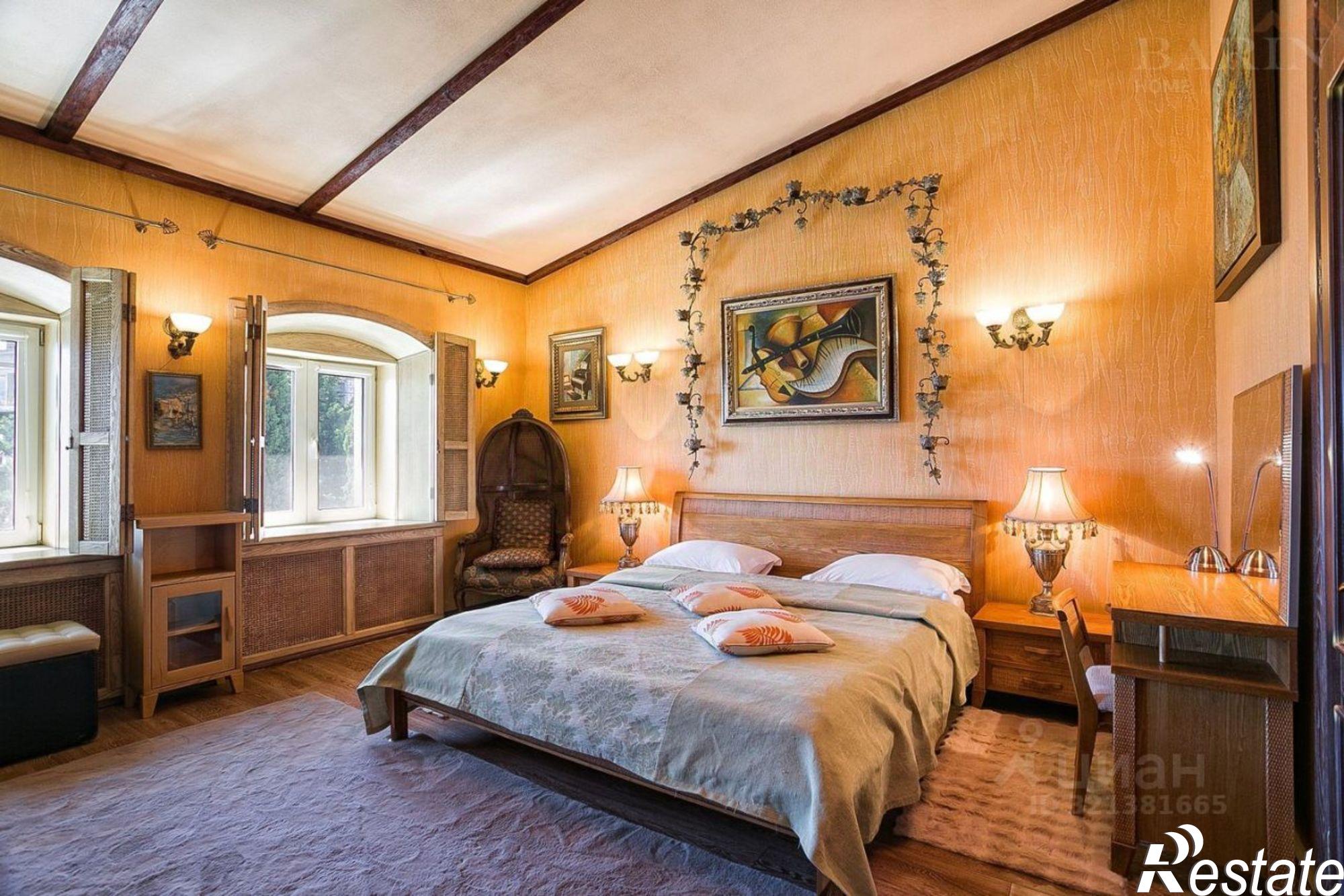 Купить квартиру за 30 000 000 рублей на набережная Ленина, 13