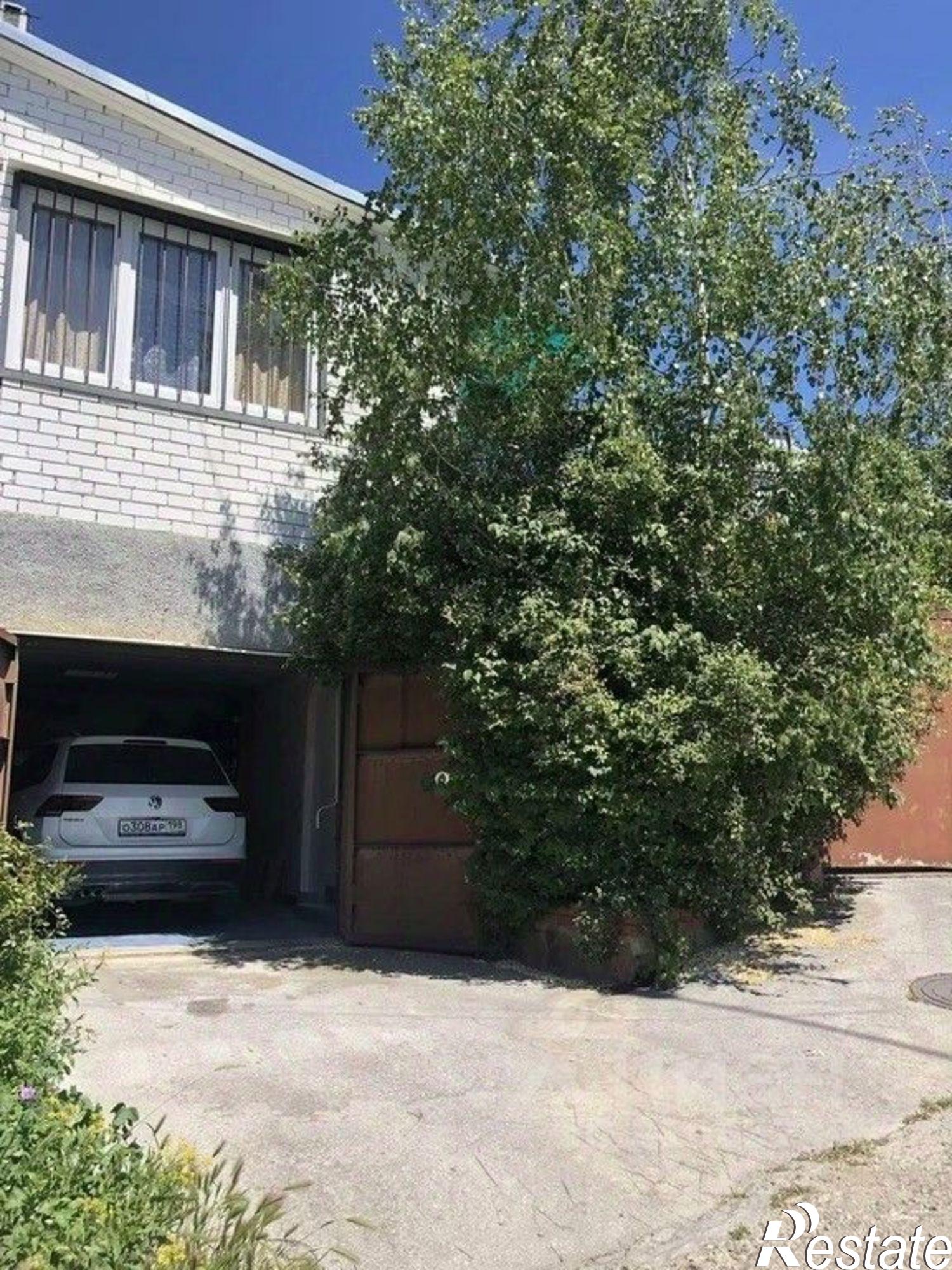 Сдать дачу, дом, коттедж за 80 000 рублей на улица Адаманова