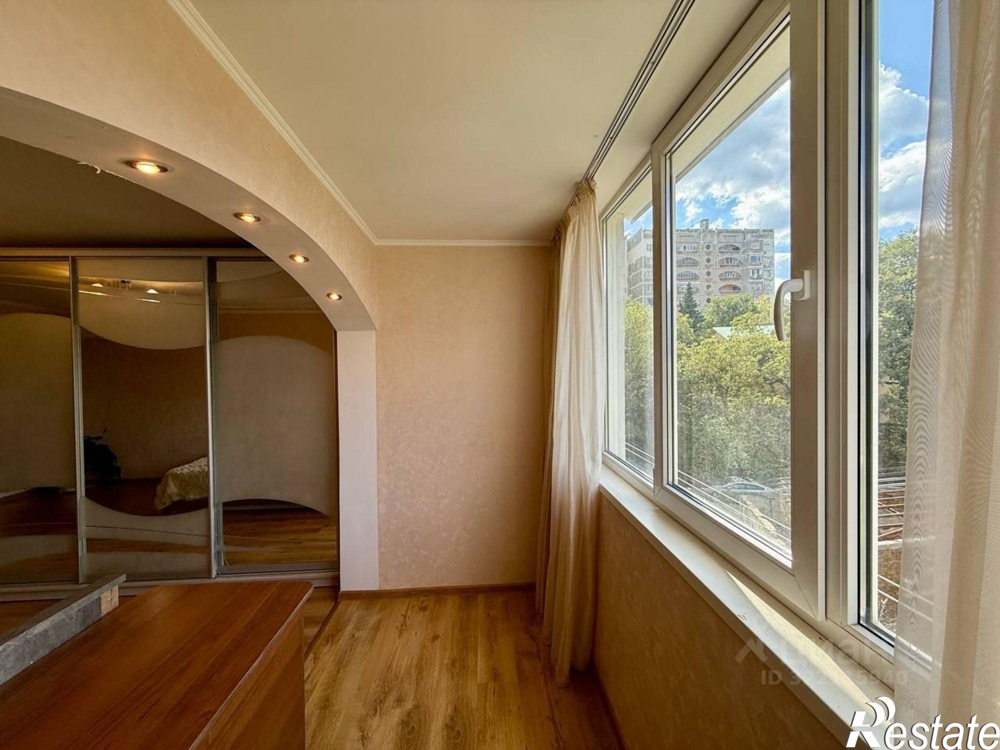 Купить квартиру за 10 600 000 рублей на ул Стахановская, 32