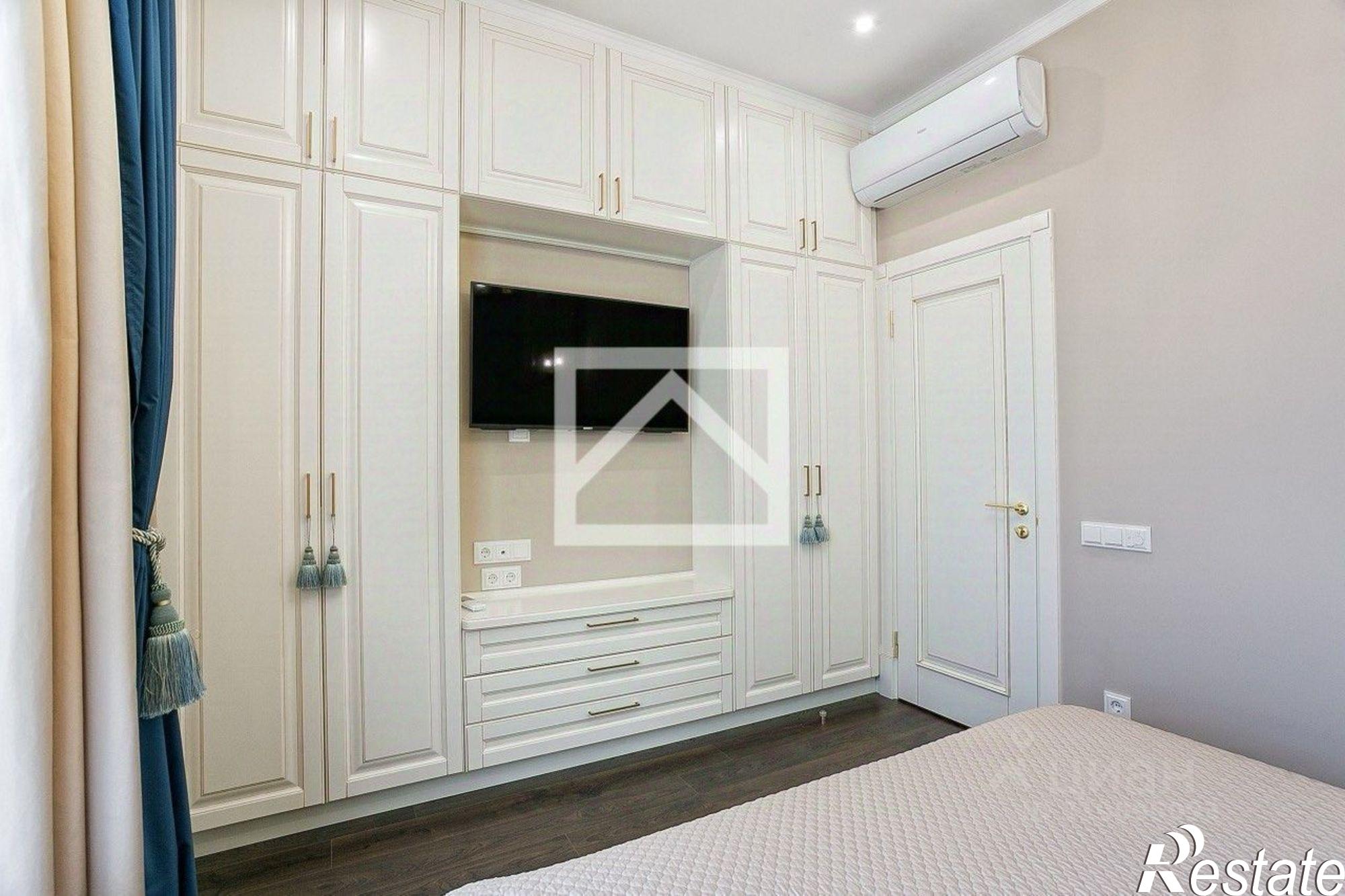 Купить квартиру за 15 780 000 рублей на Севастопольское шоссе, 1Д