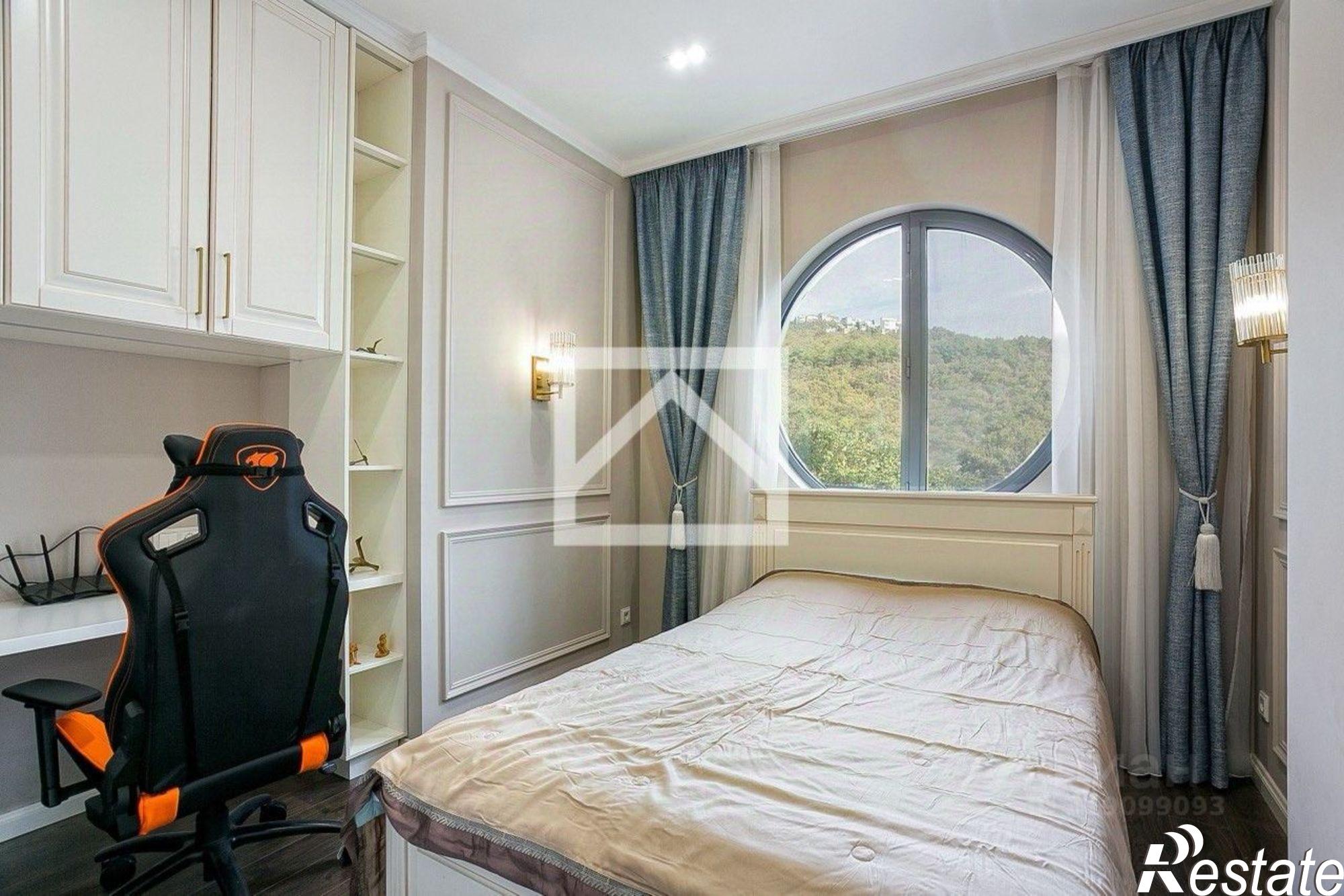 Купить квартиру за 15 780 000 рублей на Севастопольское шоссе, 1Д