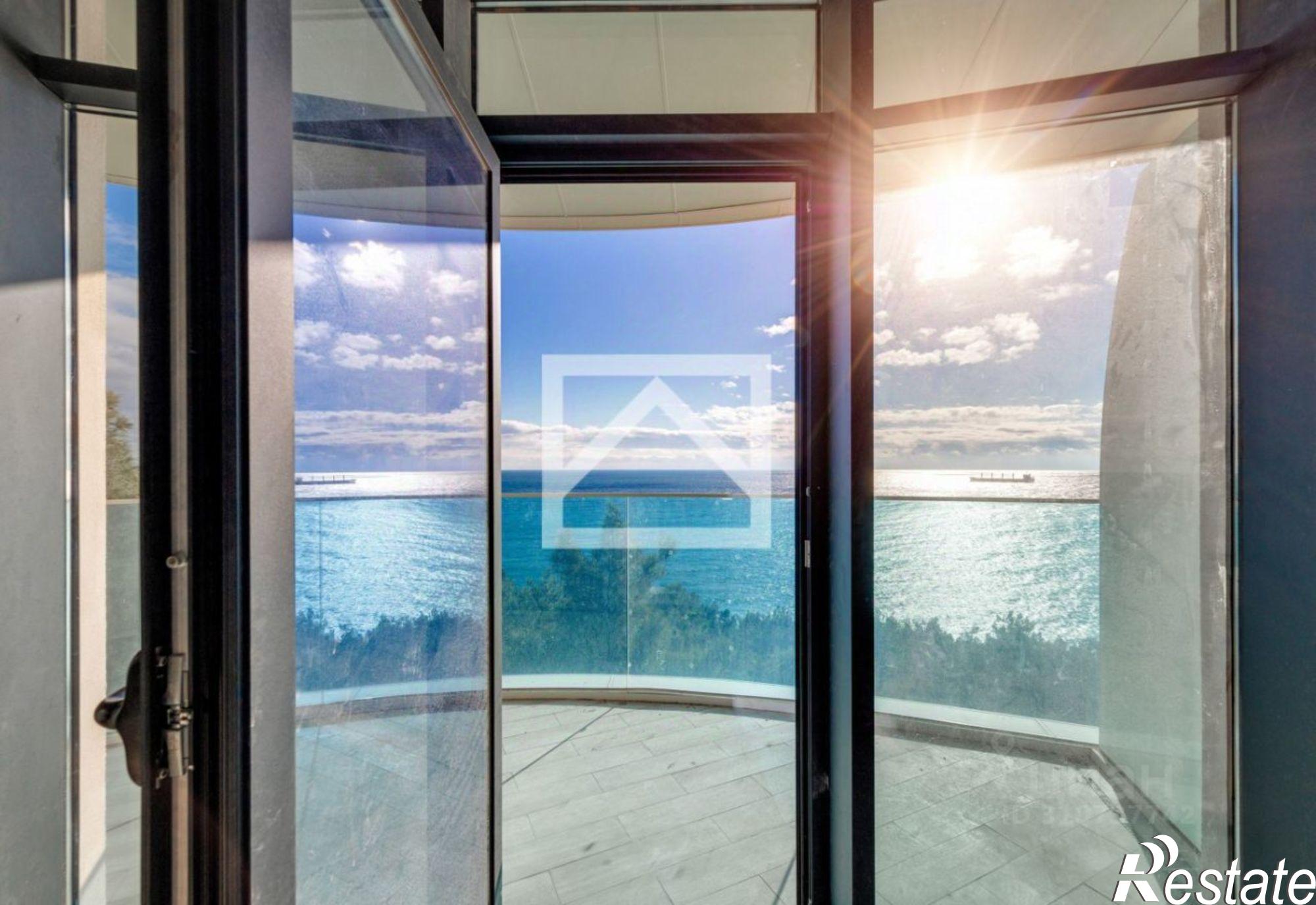 Купить квартиру за 23 200 000 рублей на Ялта г., Дражинского ул., д.45, литер А