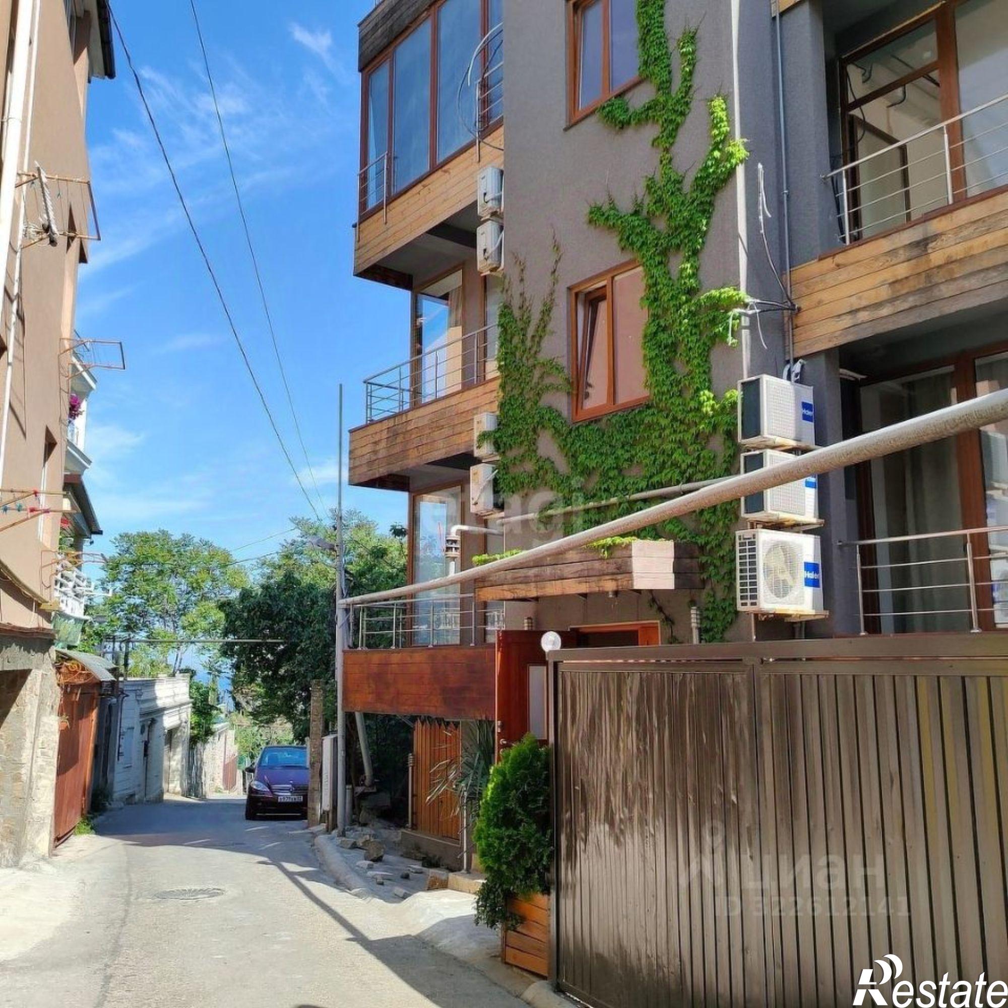 Купить квартиру за 19 700 000 рублей на ул Средне-Слободская, 17