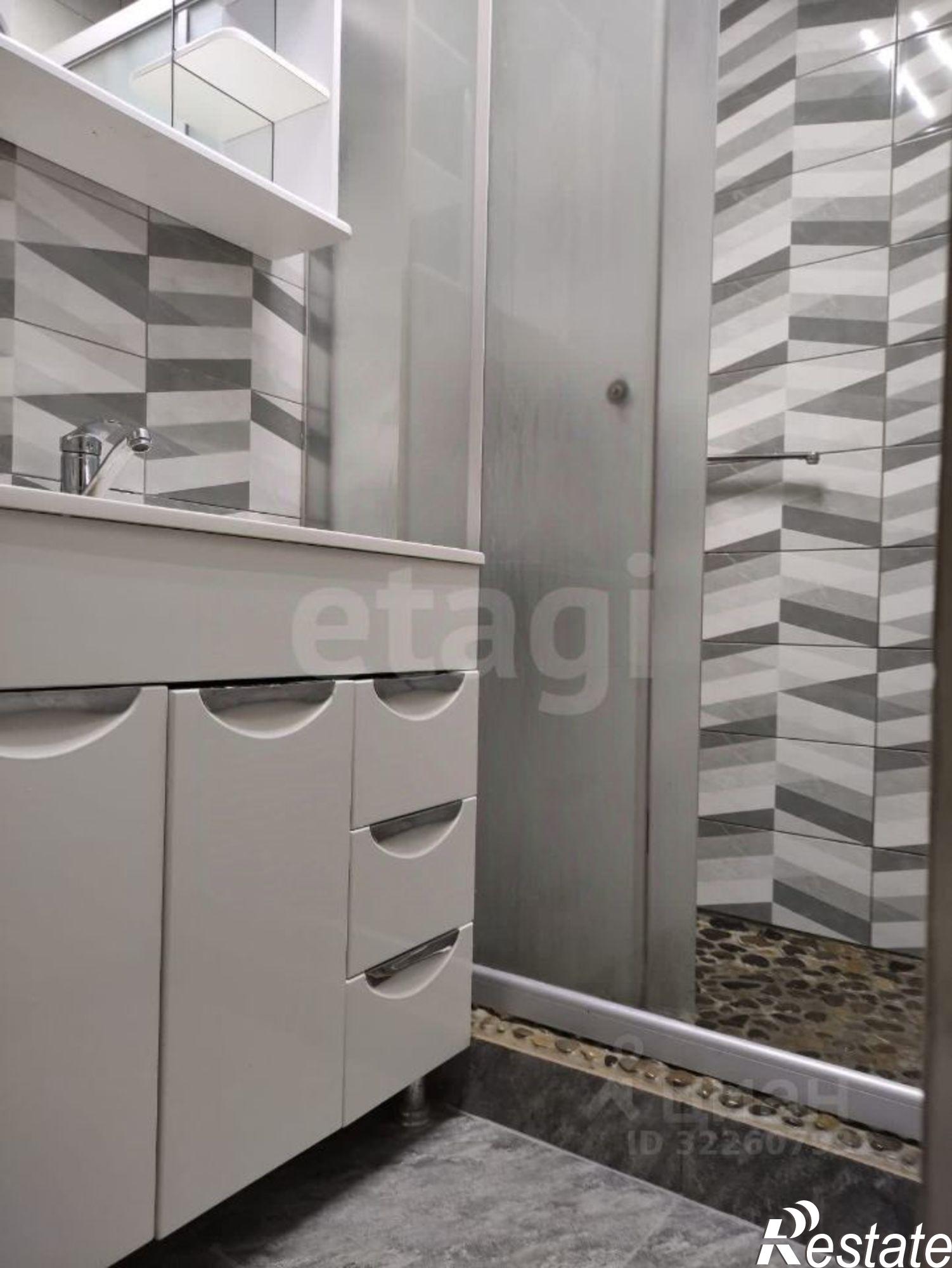 Купить квартиру за 16 000 000 рублей на ул Григорьева, 44