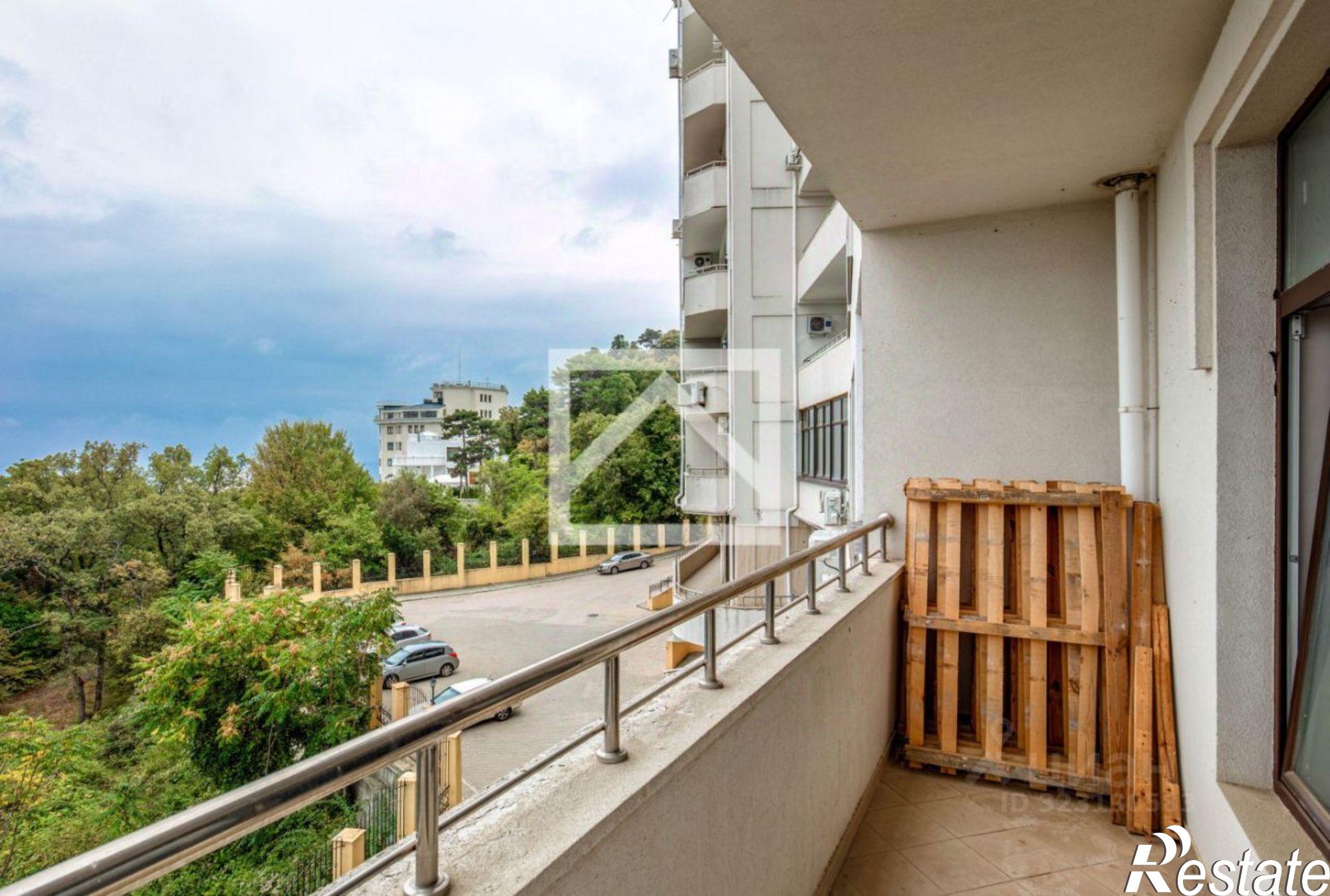 Купить квартиру за 17 980 000 рублей на Ореанда п.г.т., Севастопольское ш., д.3