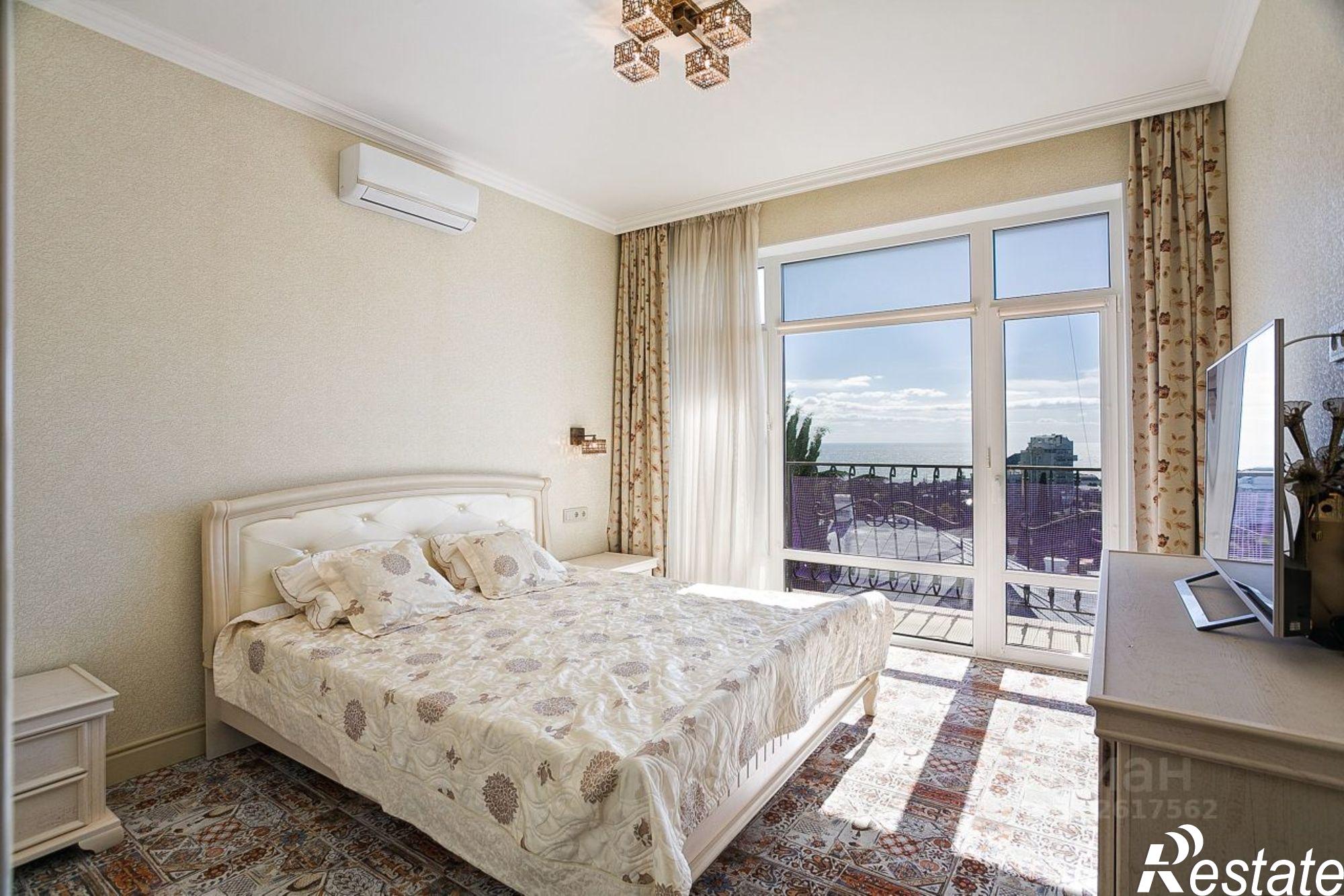 Купить квартиру за 32 000 000 рублей на улица Щорса, 9А