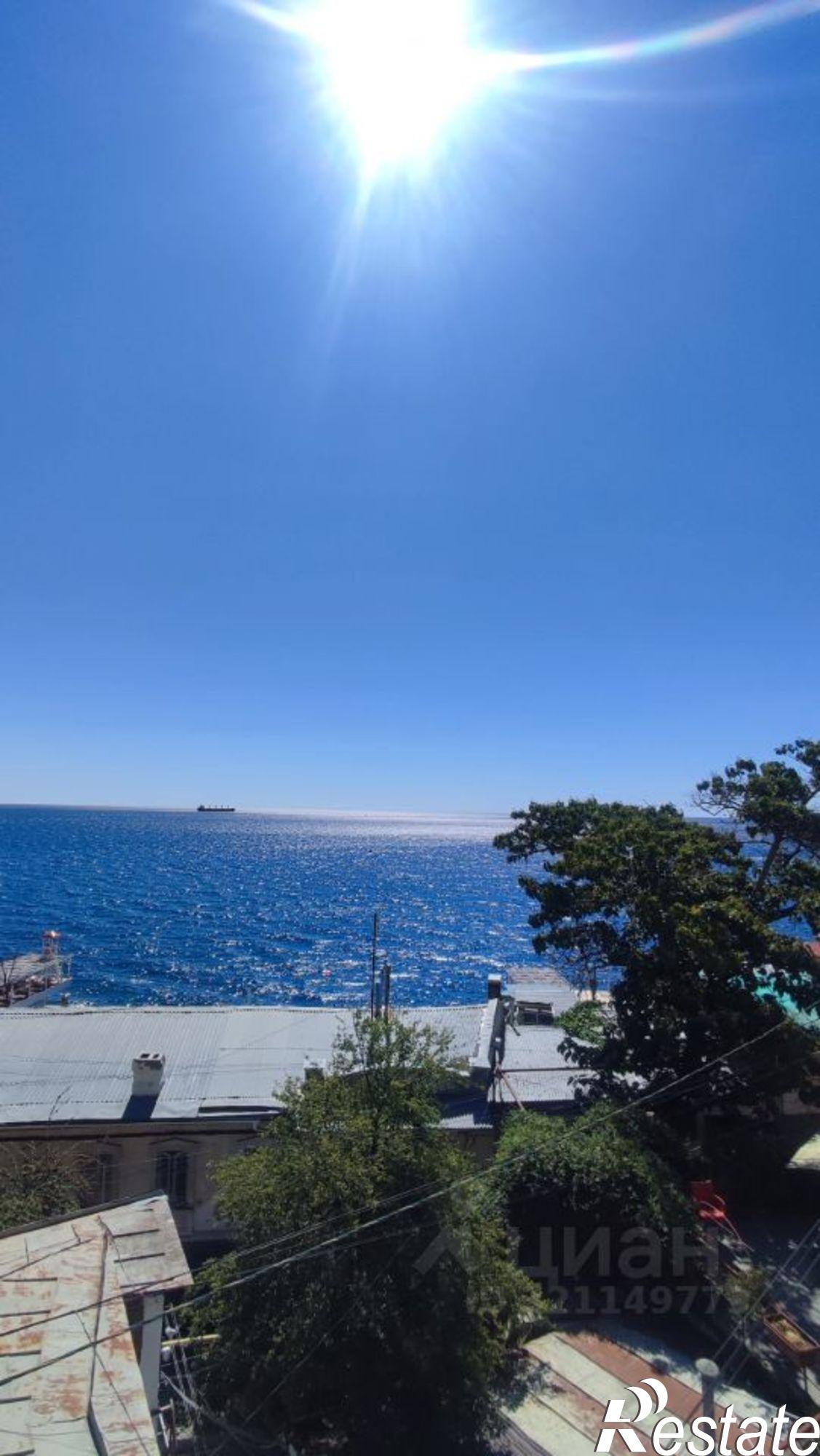 Купить квартиру за 32 000 000 рублей на Матросский пер, 9