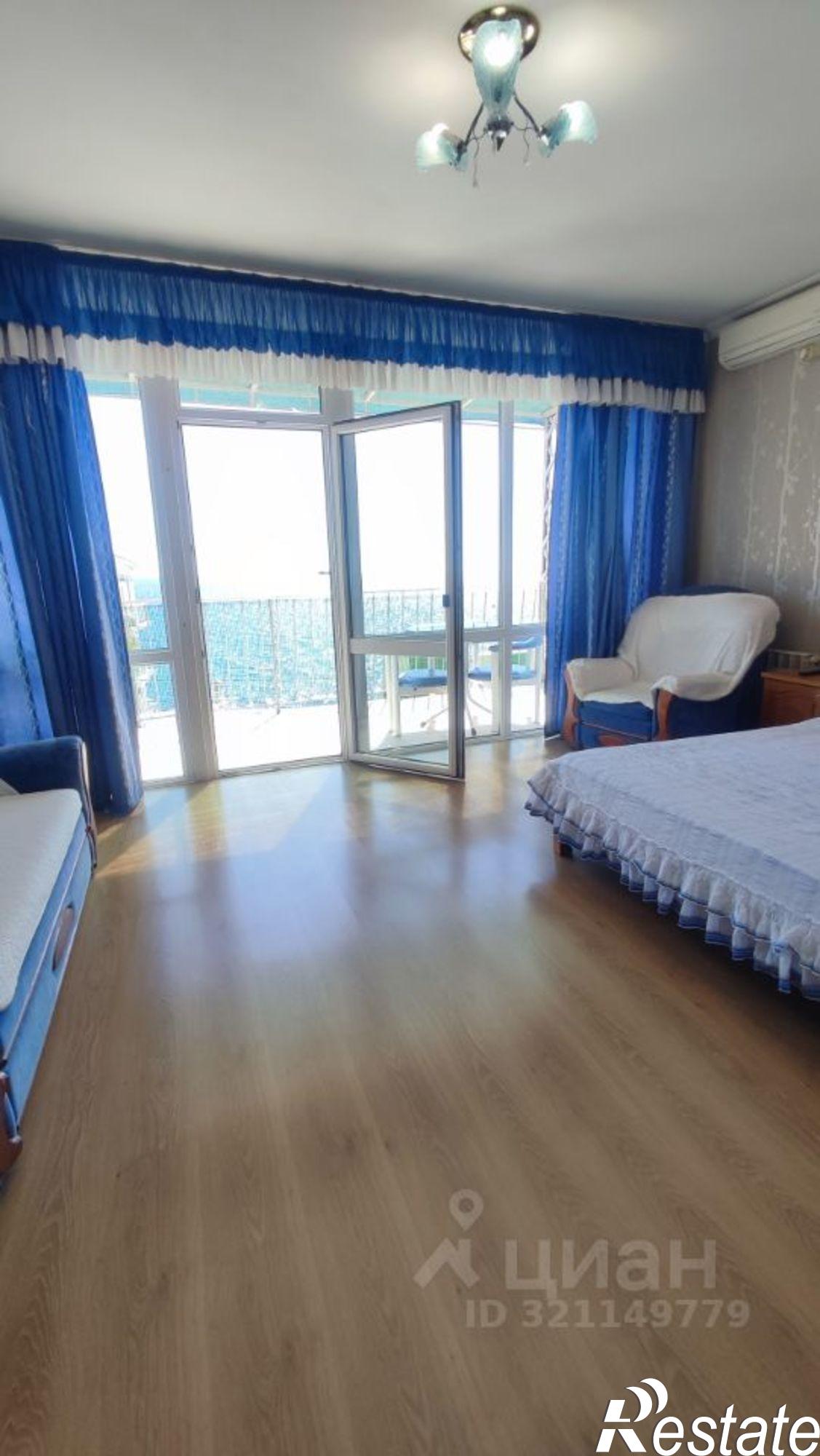 Купить квартиру за 32 000 000 рублей на Матросский пер, 9