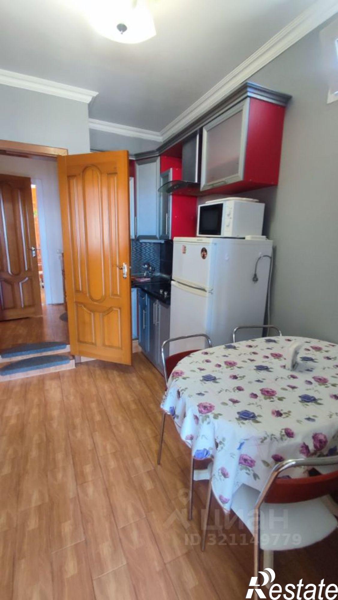 Купить квартиру за 32 000 000 рублей на Матросский пер, 9