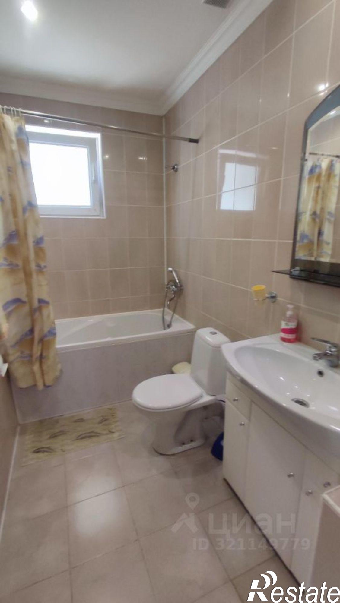 Купить квартиру за 32 000 000 рублей на Матросский пер, 9