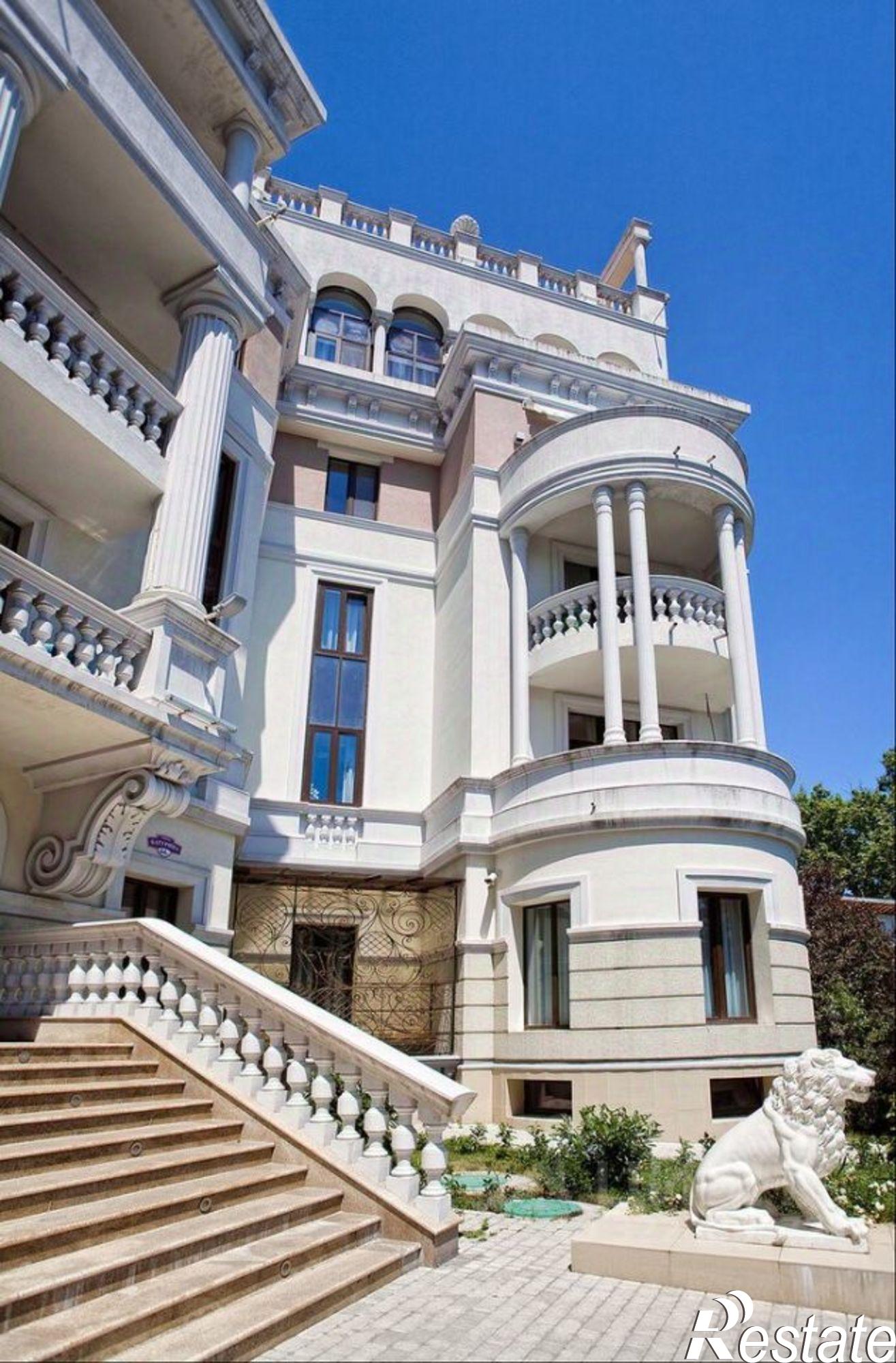 Купить квартиру за 21 700 000 рублей на ул Батурина, 42