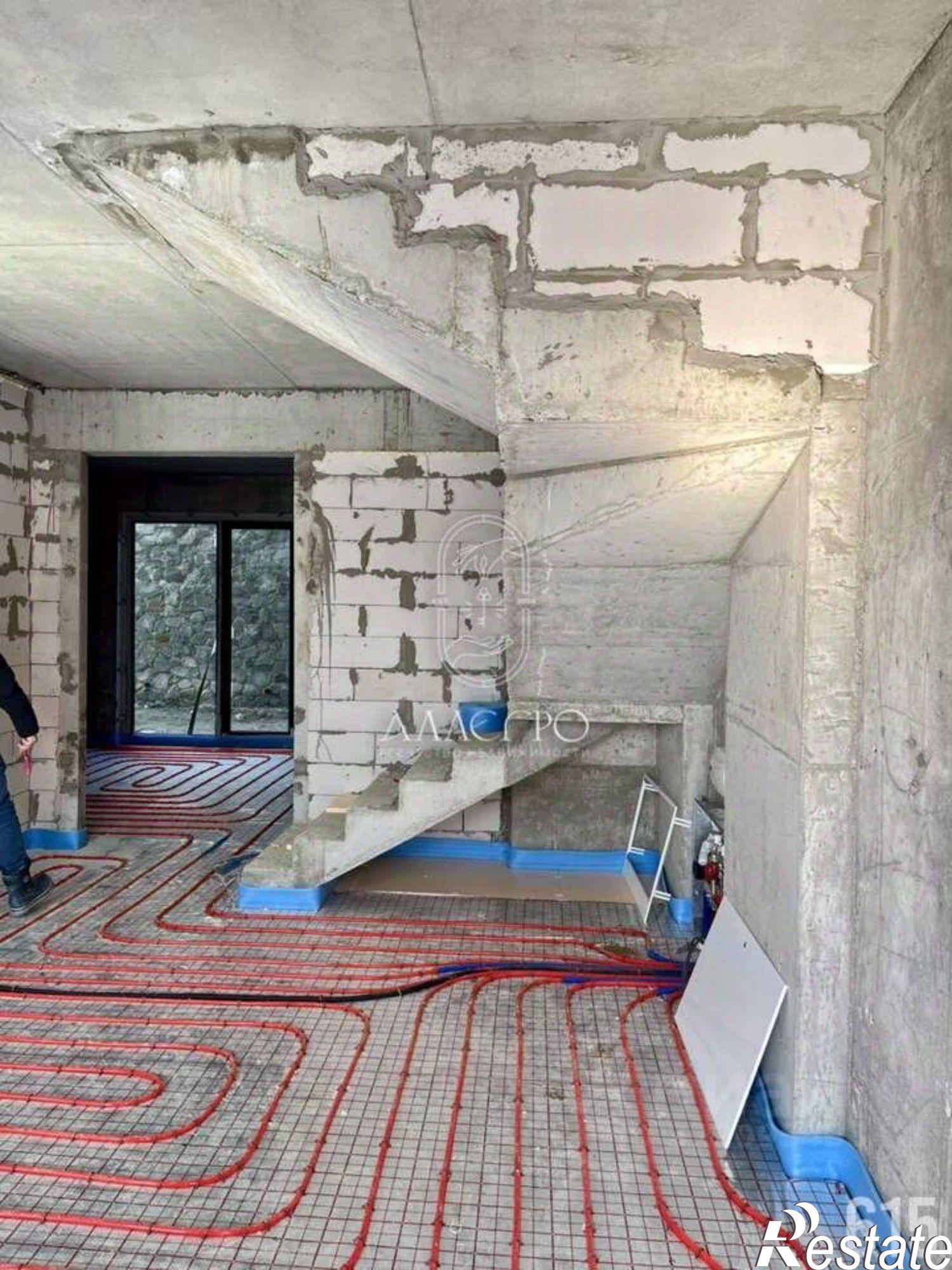 Купить квартиру за 28 560 000 рублей на улица Халтурина, 39