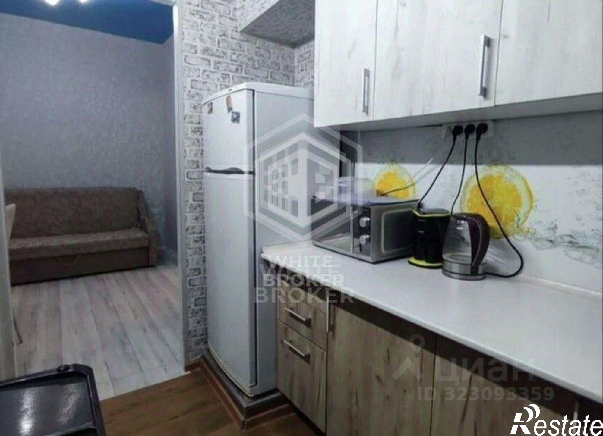 Купить квартиру за 10 000 000 рублей на Черноморский переулок, 3