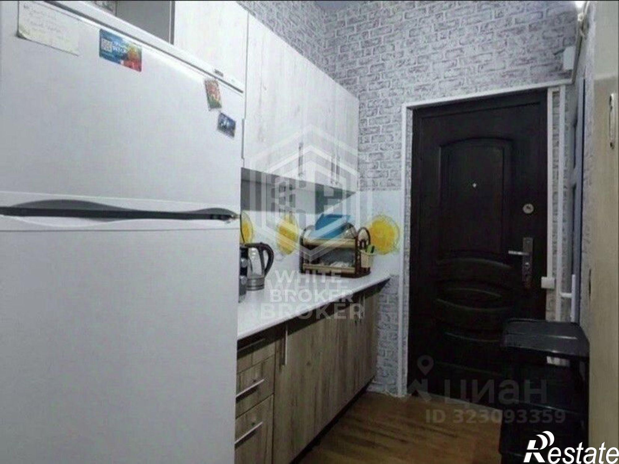 Купить квартиру за 10 000 000 рублей на Черноморский переулок, 3