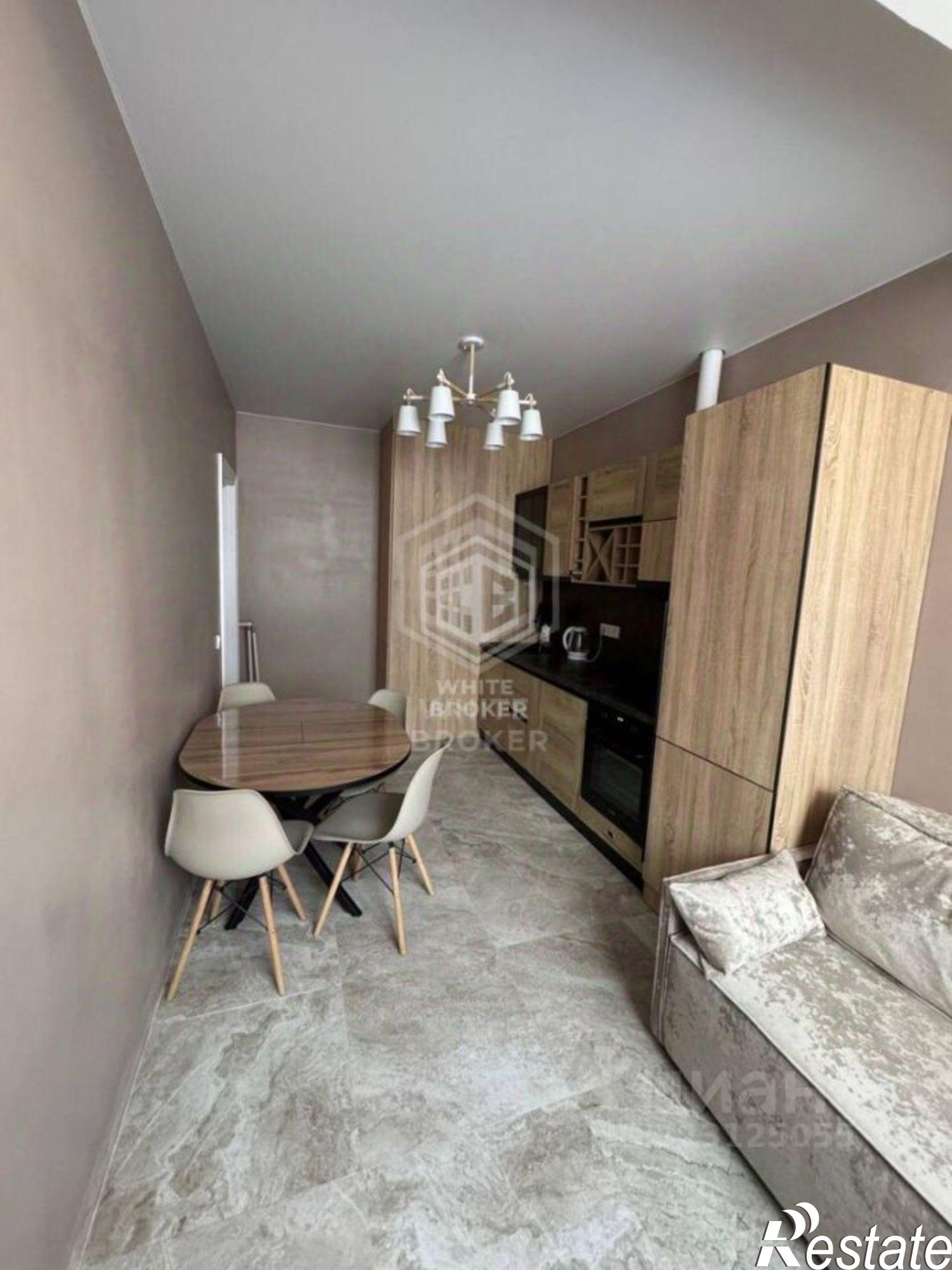 Купить квартиру за 15 000 000 рублей на Южнобережное шоссе, 2А к1