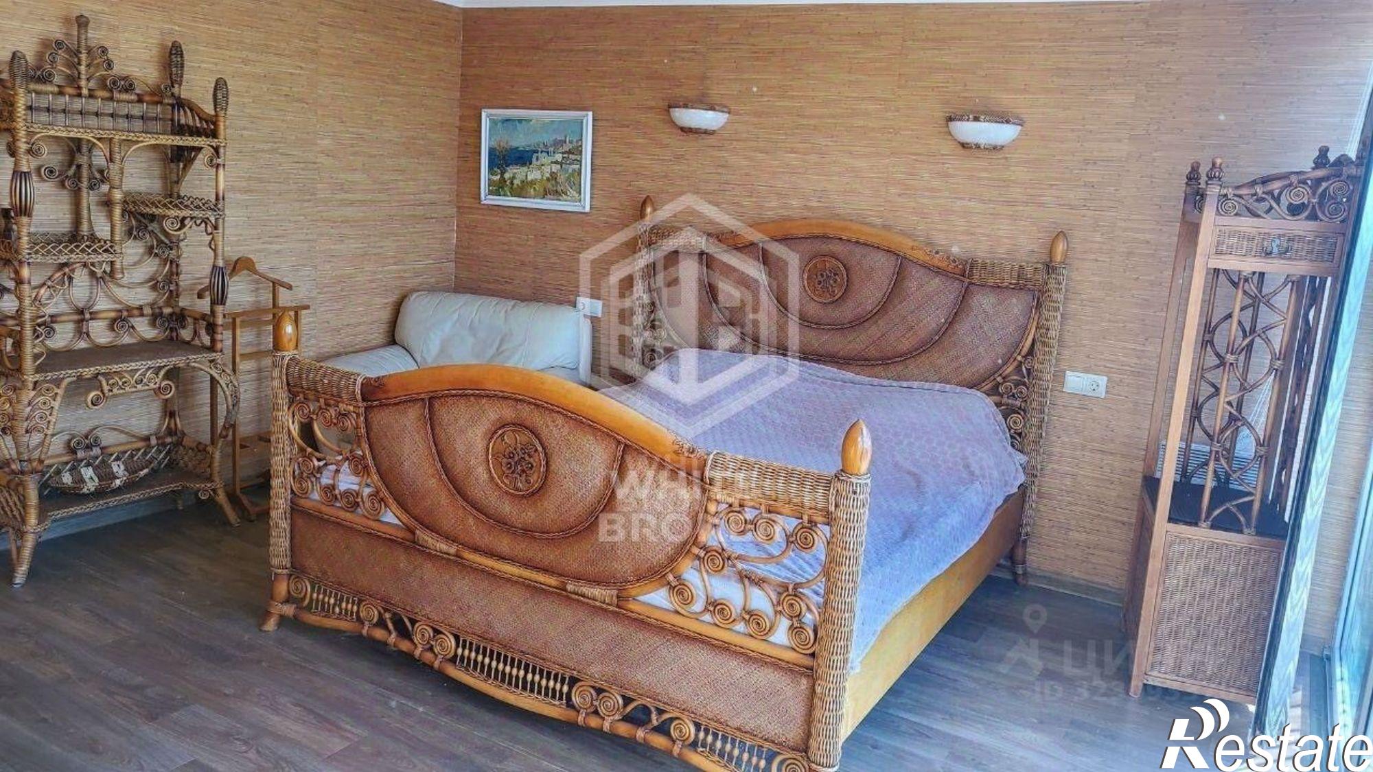 Купить квартиру за 47 000 000 рублей на Ялта г., Мориса Тореза ул., д.5Щ