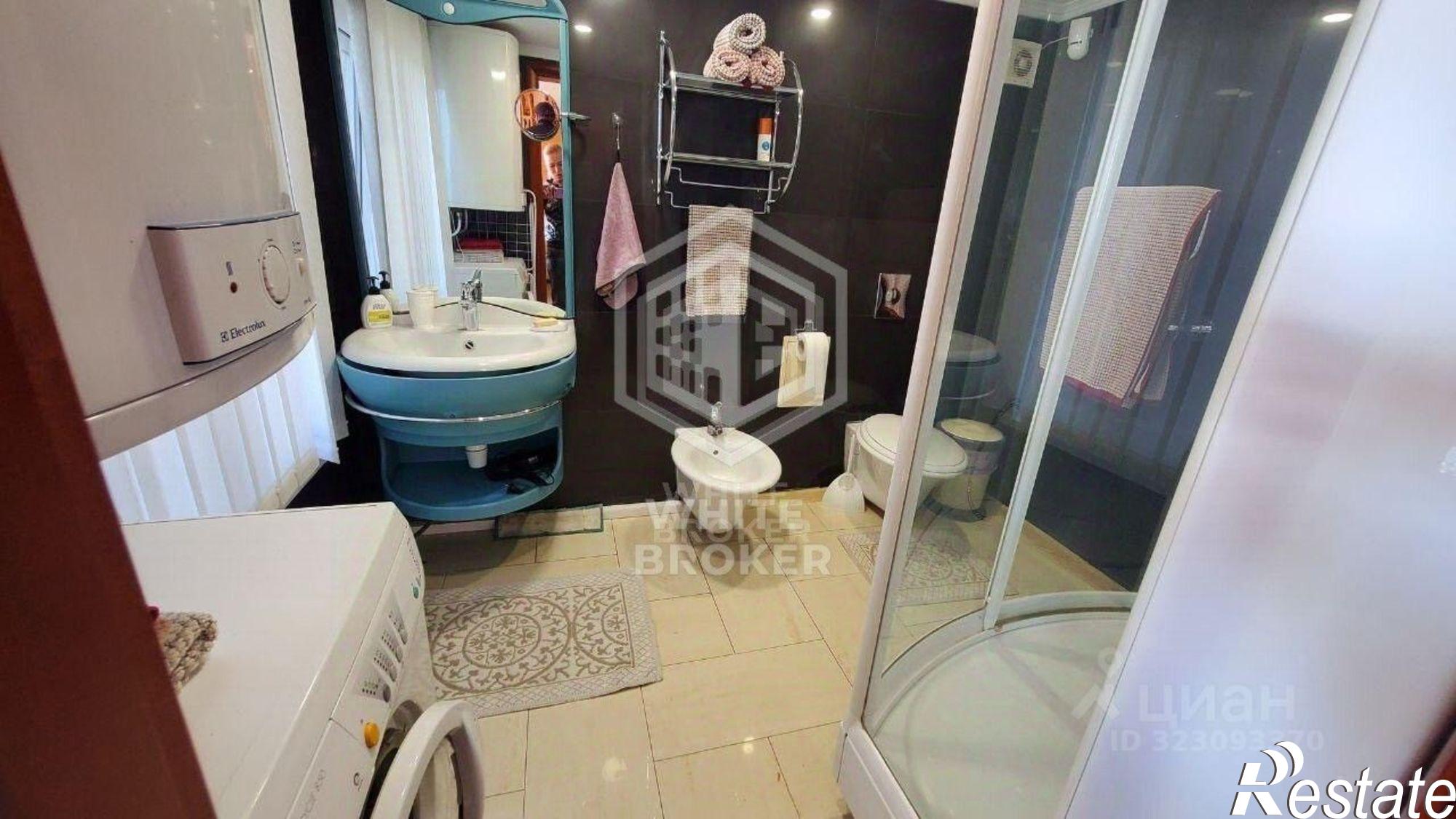 Купить квартиру за 47 000 000 рублей на Ялта г., Мориса Тореза ул., д.5Щ