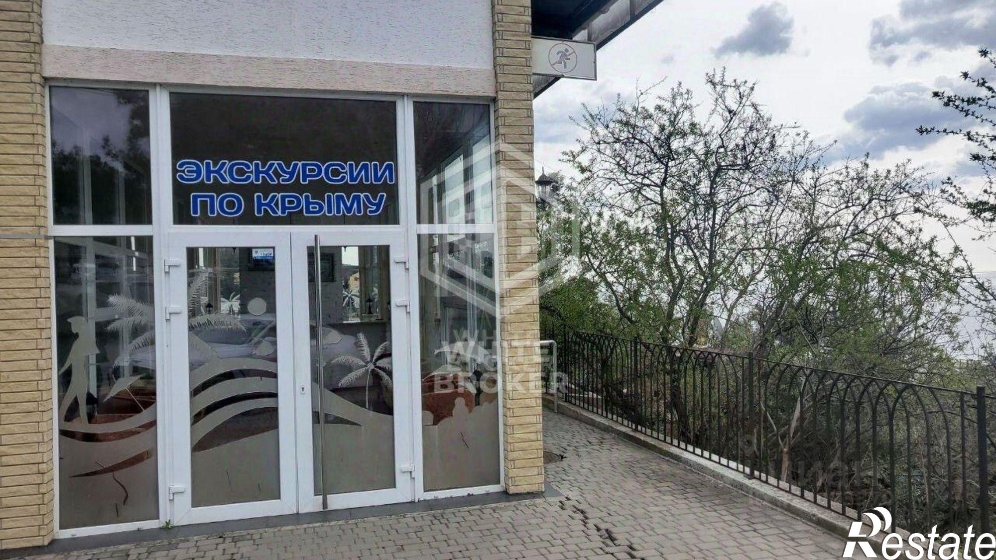 Купить квартиру за 47 000 000 рублей на Ялта г., Мориса Тореза ул., д.5Щ