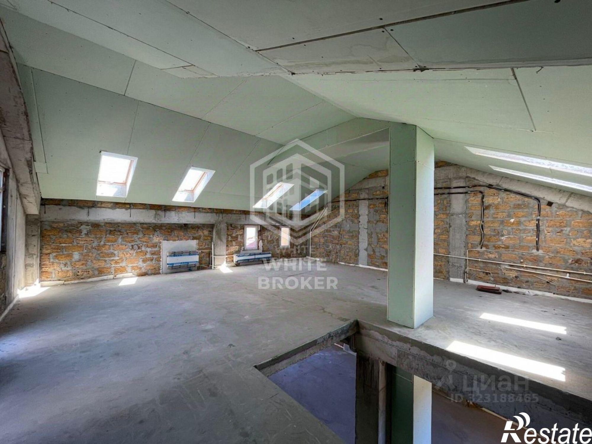 Купить помещение свободного назначения за 23 000 100 рублей на ул Ленина, 29Д