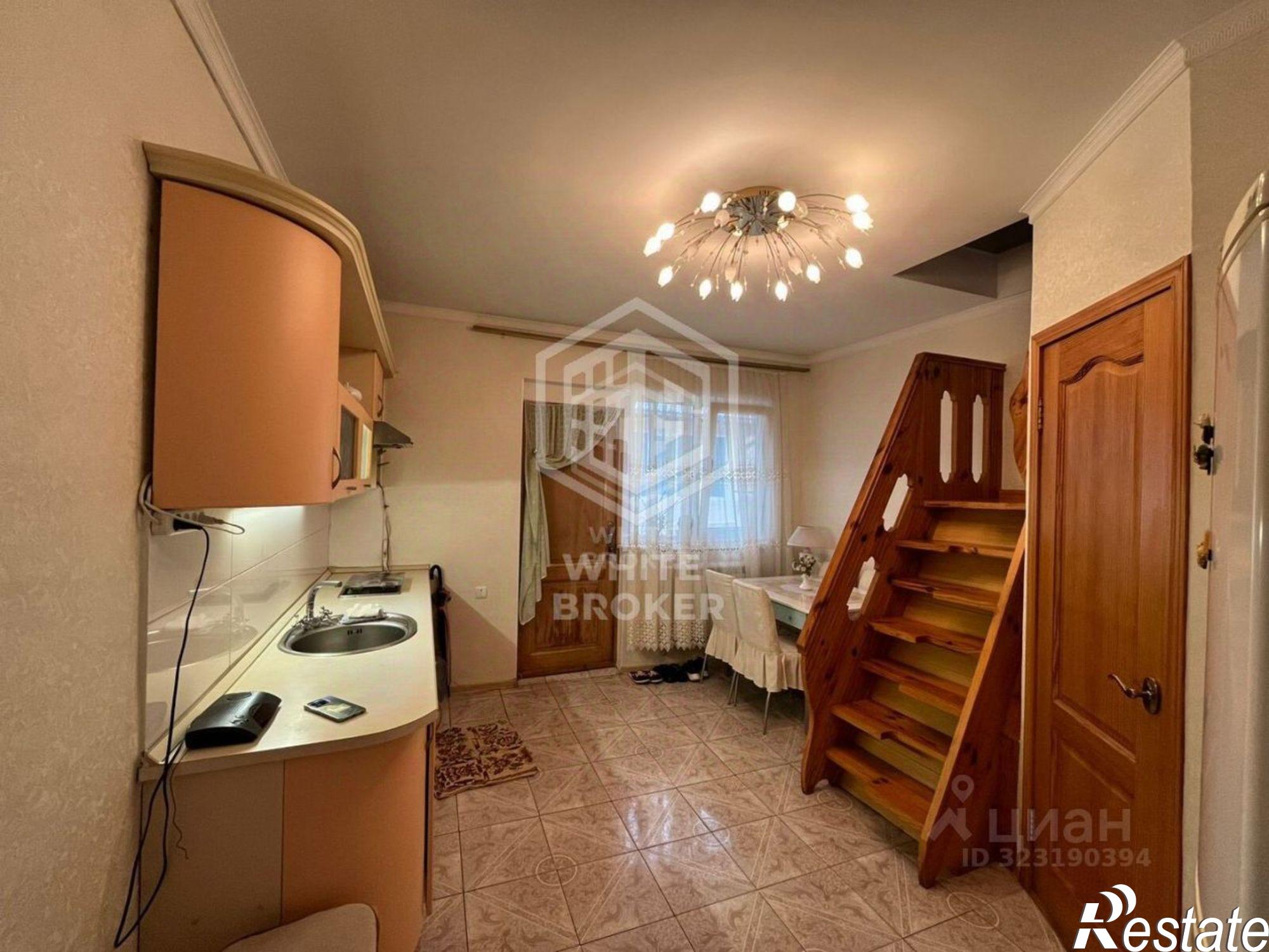 Купить квартиру за 12 000 000 рублей на ул Пироговская, 3