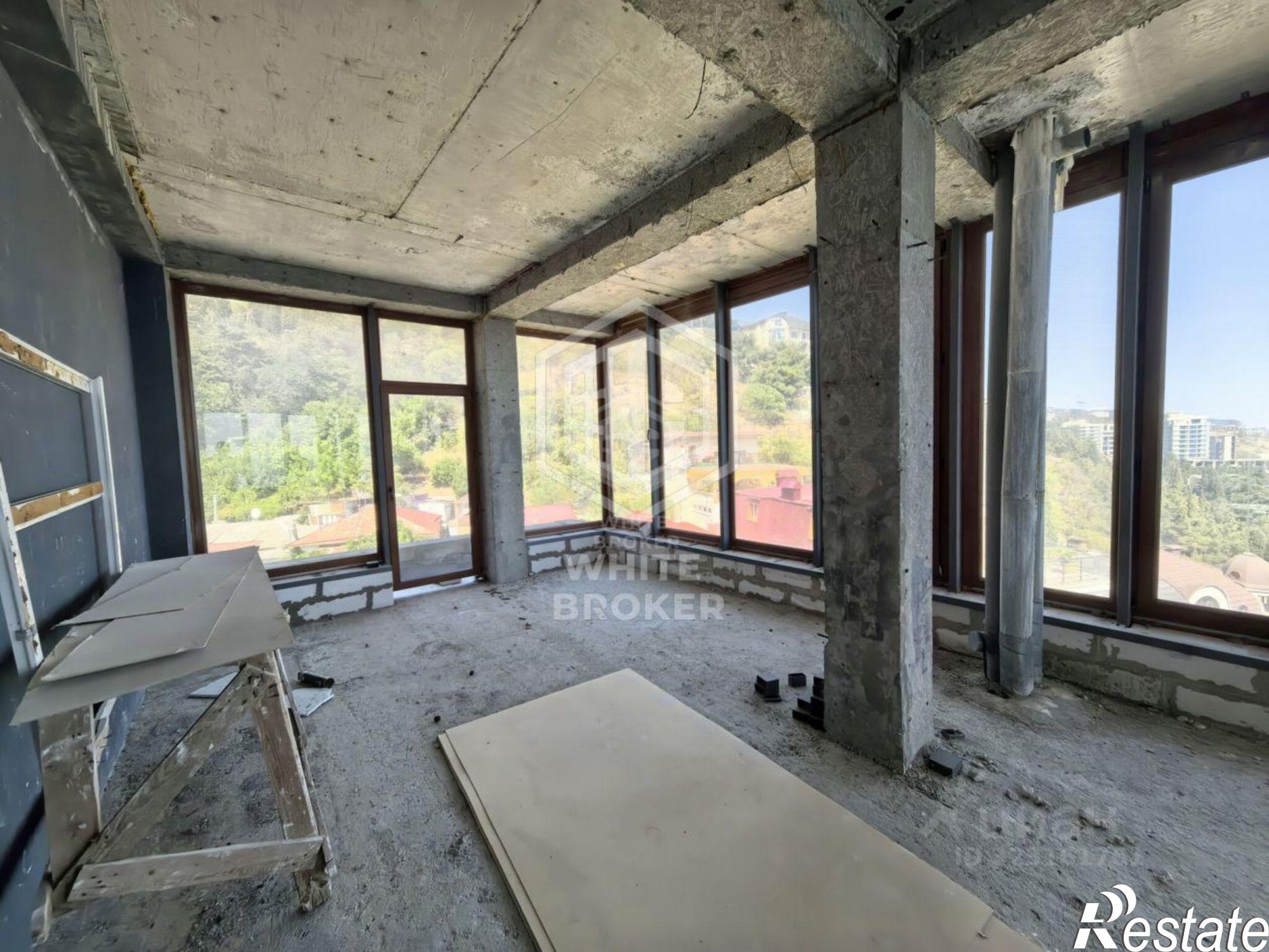 Купить квартиру за 19 990 000 рублей на ул Средне-Слободская, 17