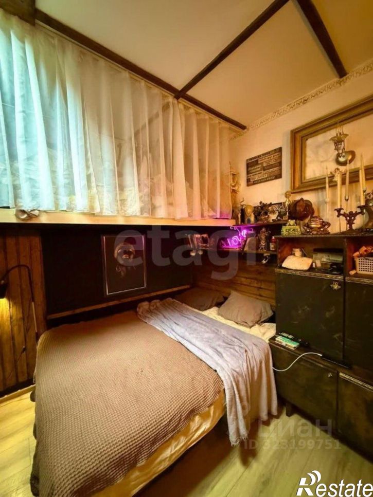 4-комн квартира Екатерининская улица, 12,  д. 12