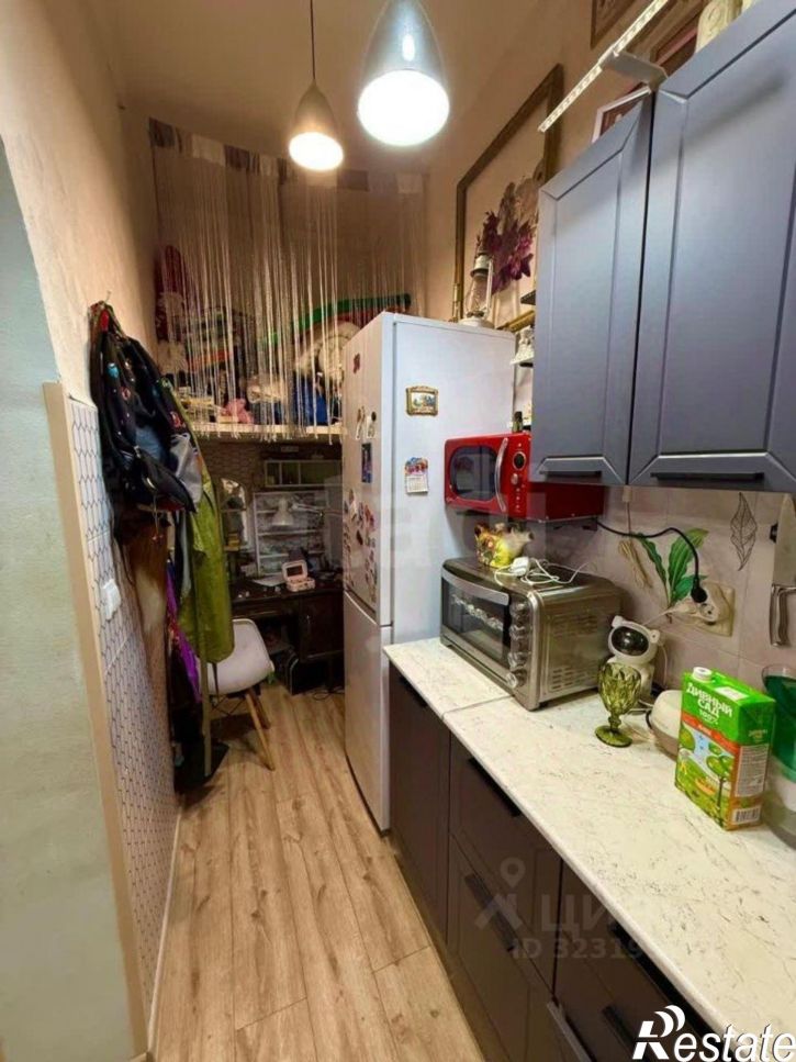 4-комн квартира Екатерининская улица, 12,  д. 12