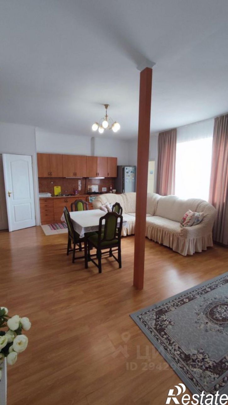 6-комн квартира ул Дмитриева, 8,  д. 8