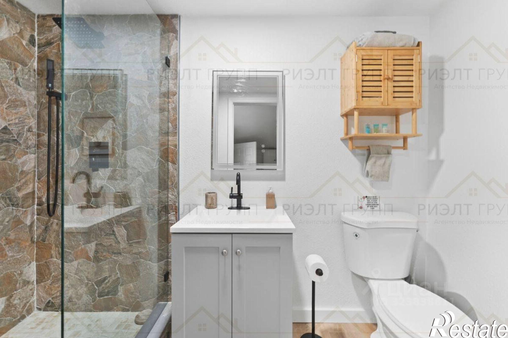 Купить квартиру за 28 400 000 рублей на Морской спуск, 9