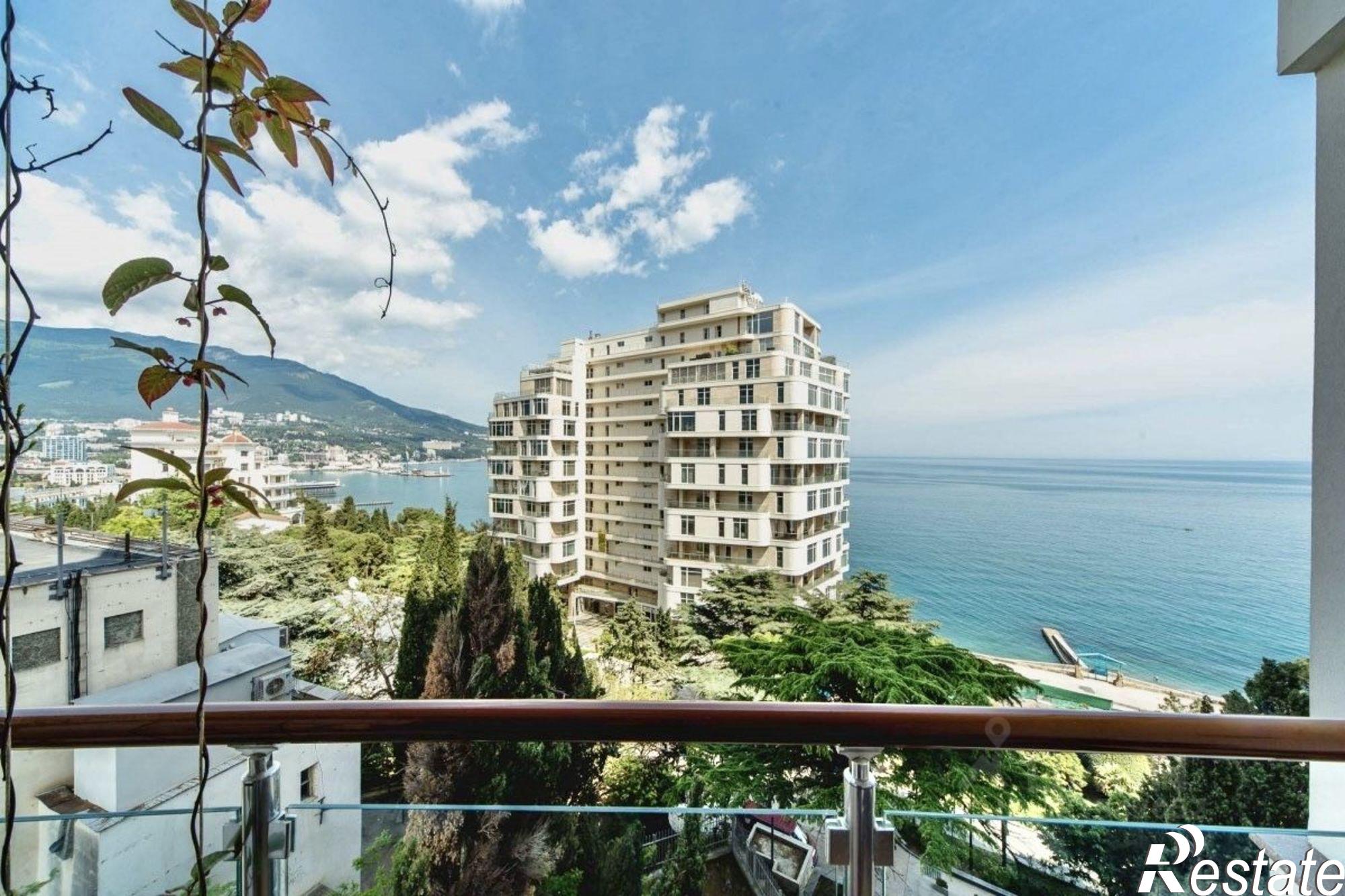 Купить квартиру за 59 000 000 рублей на набережная Ленина, 4