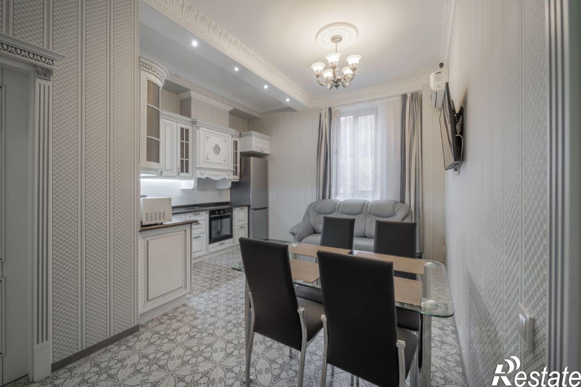 Купить квартиру за 19 950 000 рублей на ул Батурина, 42