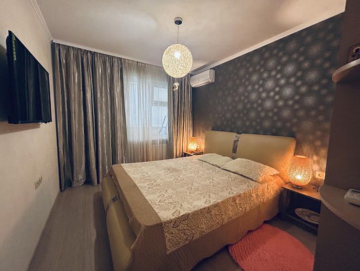 2-комн квартира Ялта г, Грибоедова ул, 21к2