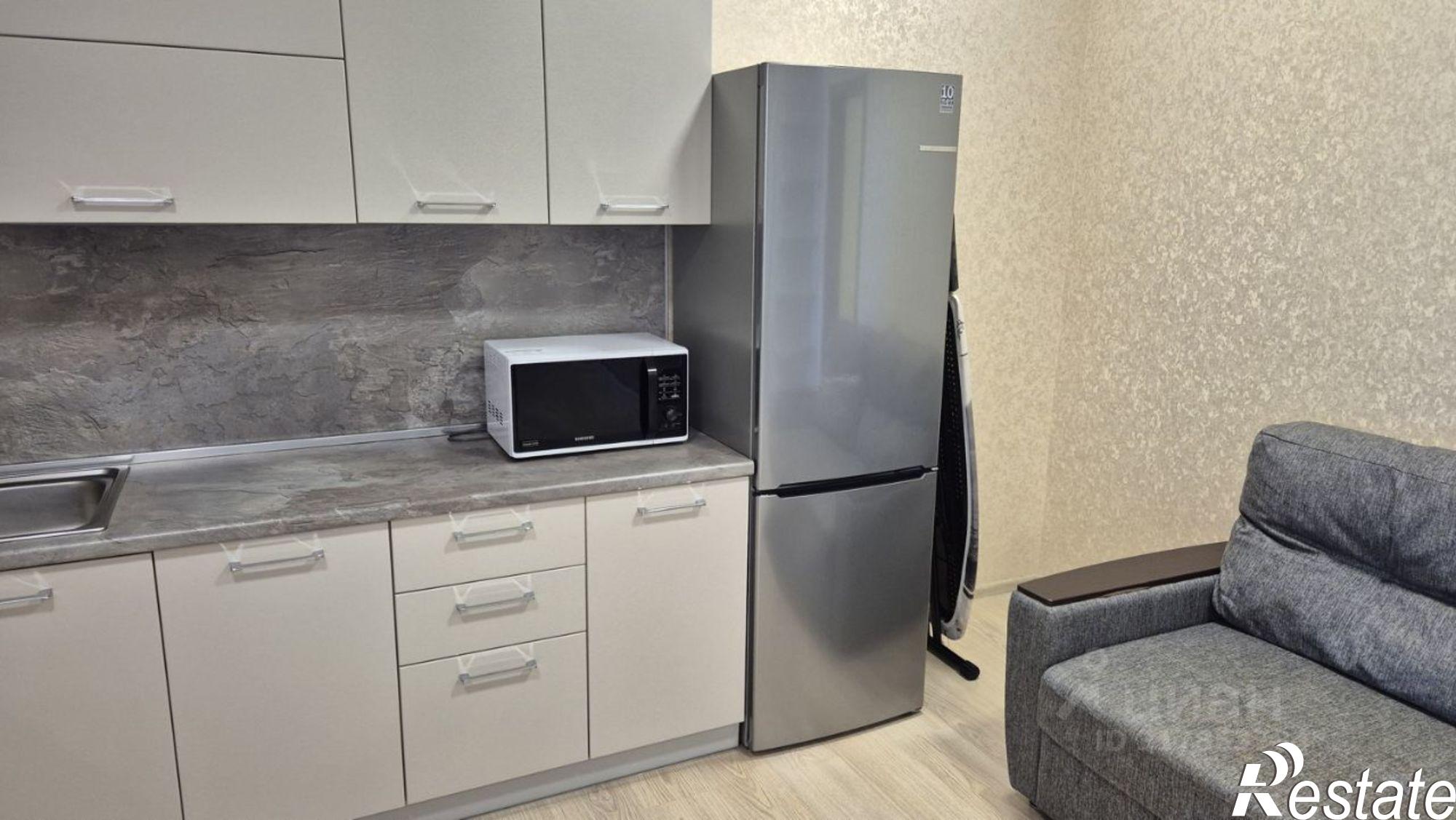 Сдать квартиру за 60 000 рублей на улица Щорса, 42 к2